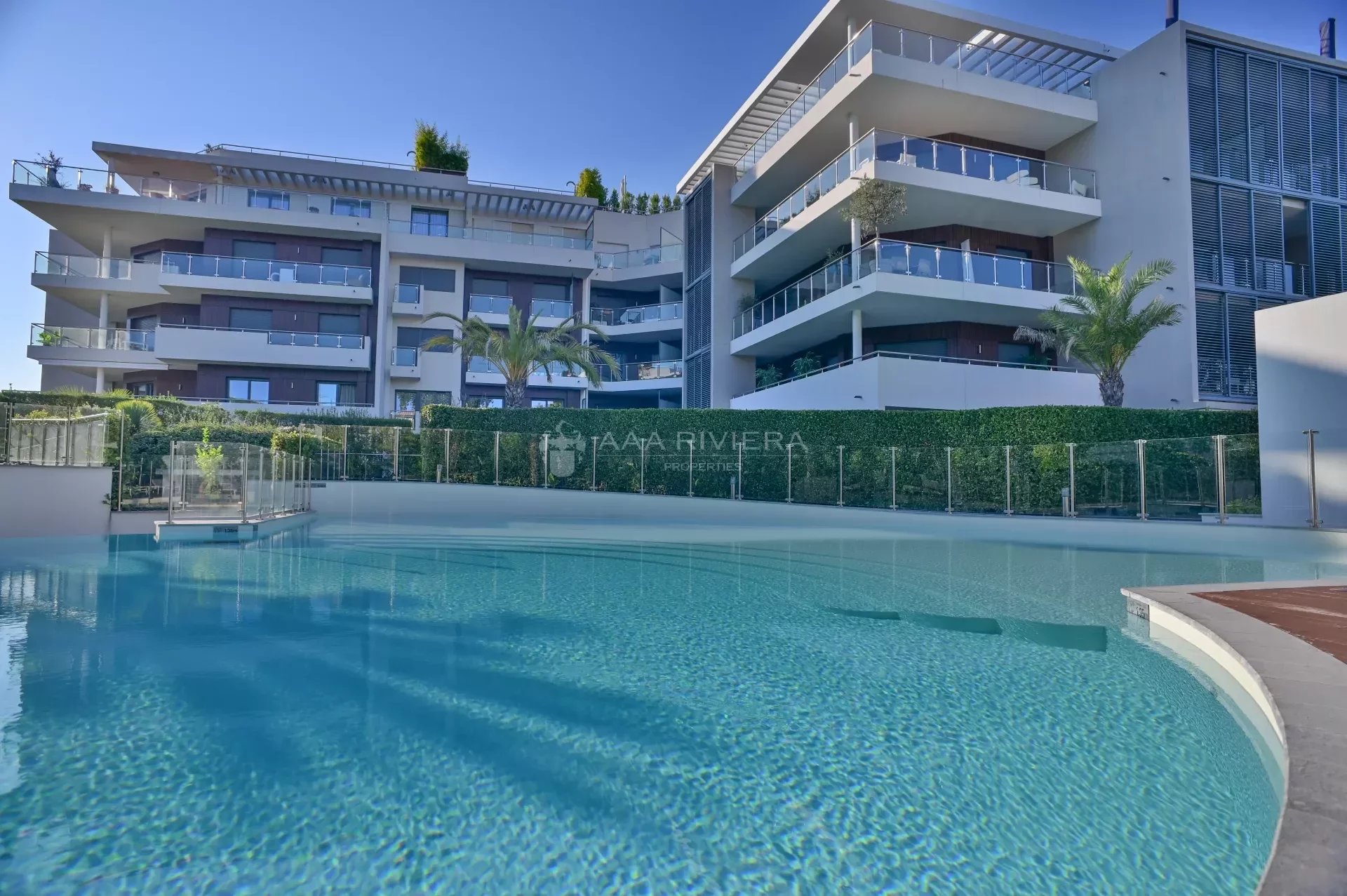 CAP D'ANTIBES -  RARE-New 2 bedroom apartment of 83m2 with large terrace in exceptional residence