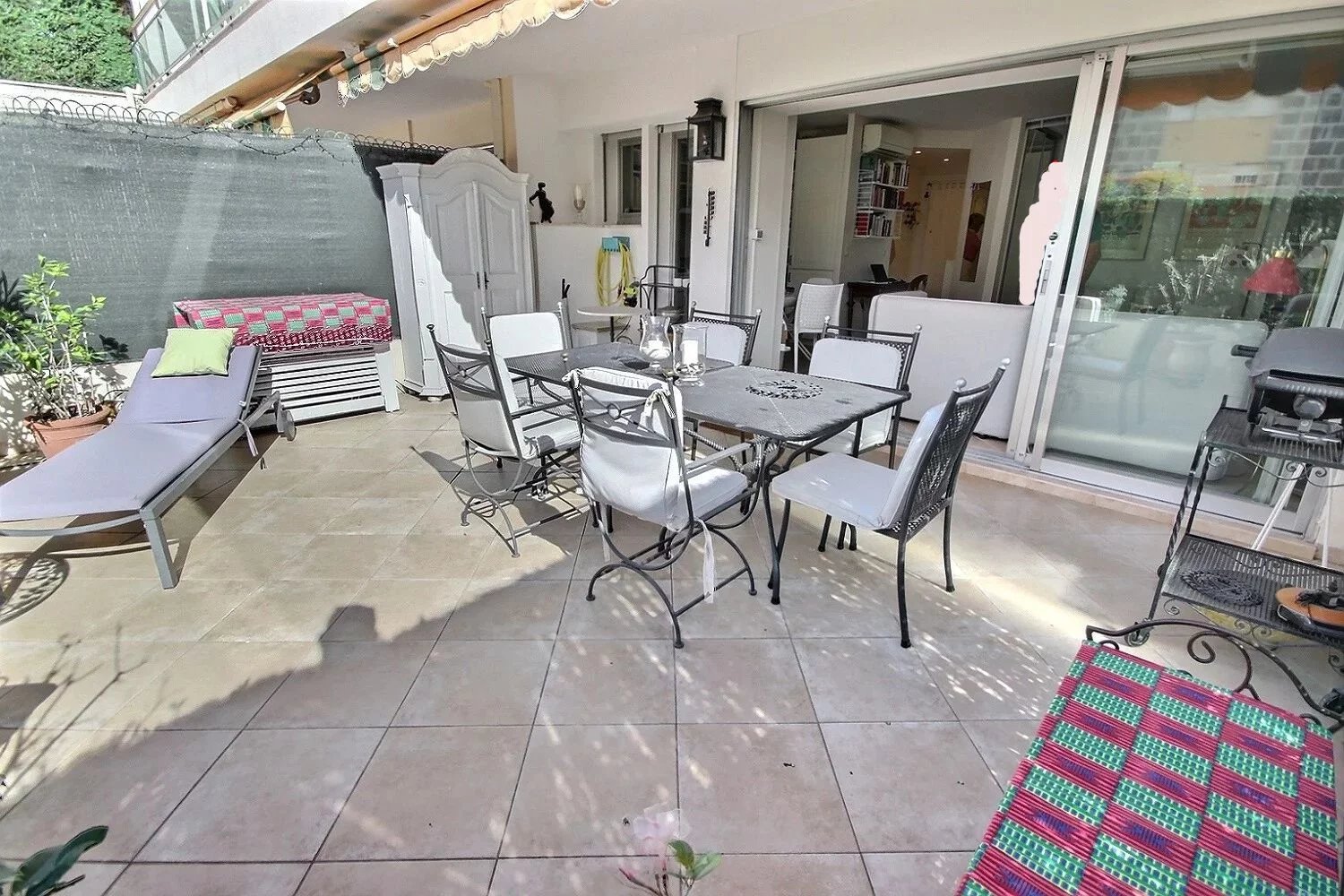 Cannes Basse Californie dans une résidence de Standing 2 pièces avec terrasse à vendre