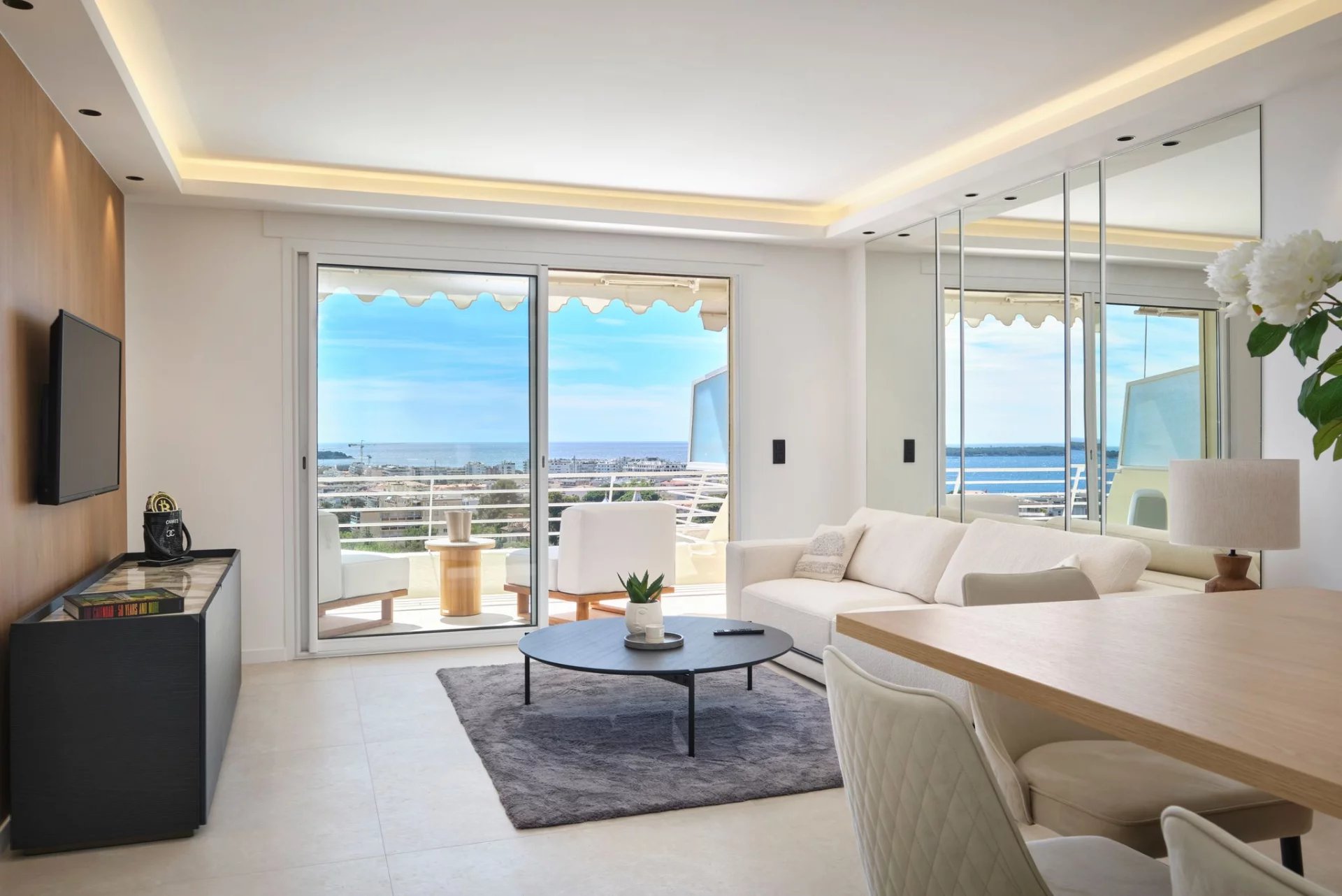 FOR SALE: CANNES 3P 71M² +Ter. PANORAMIC SEA VIEW
