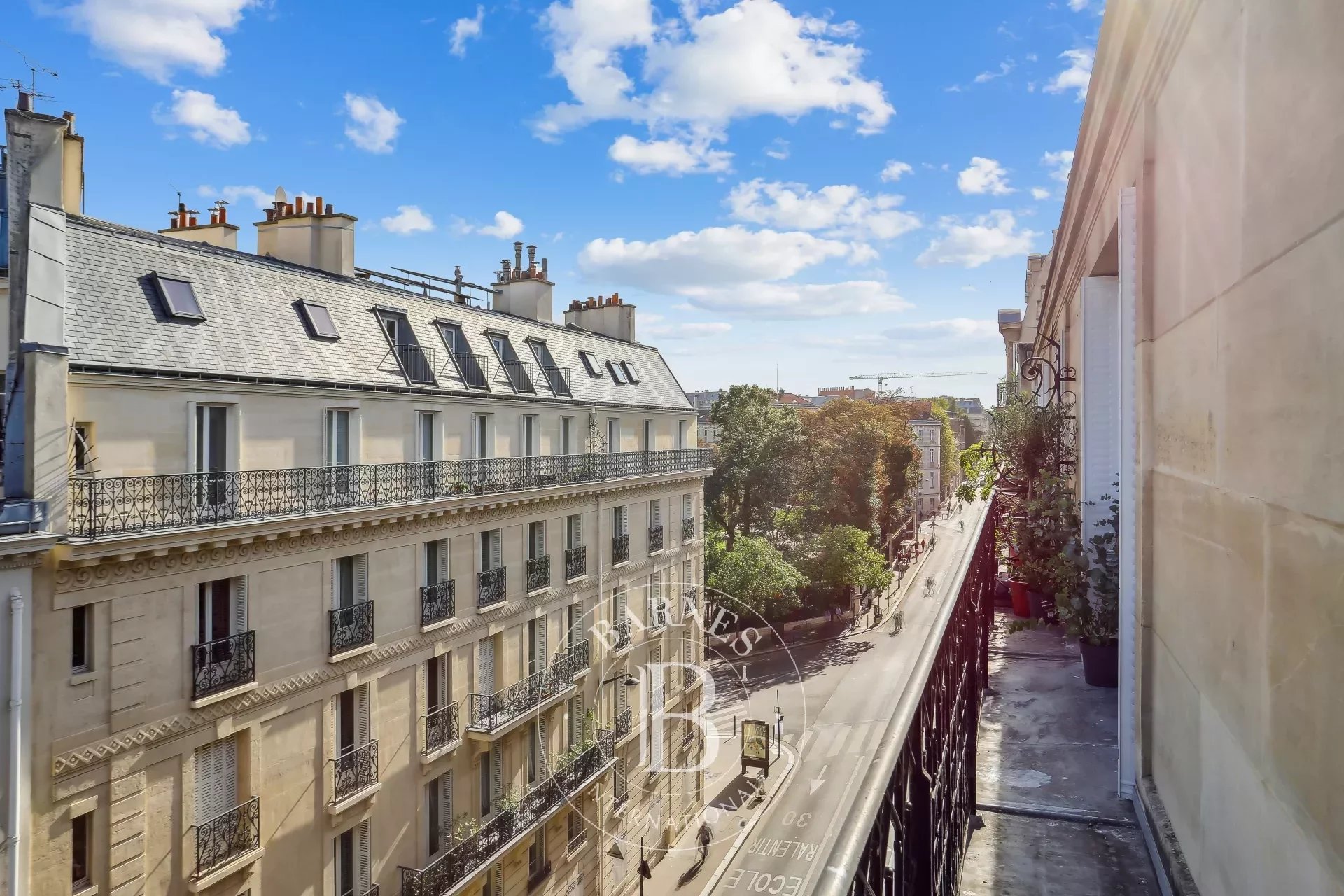 Paris 6 - Jardin du Luxembourg - Etage élevé avec balcons - 4 Chambres