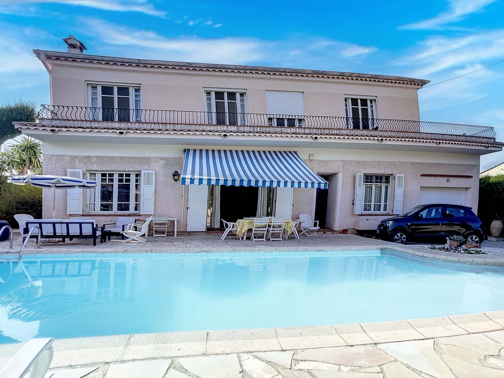Vente Maison 168m² 8 Pièces à Antibes (06600) - Capitole Cannes