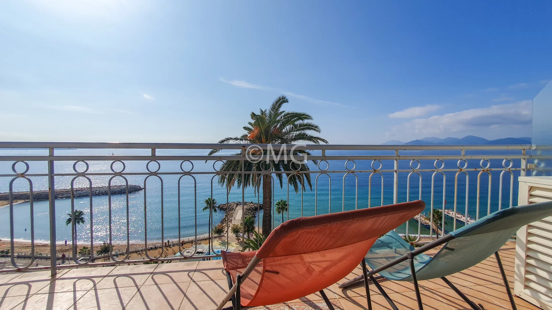 T2 63m² with panoramic sea view terrace