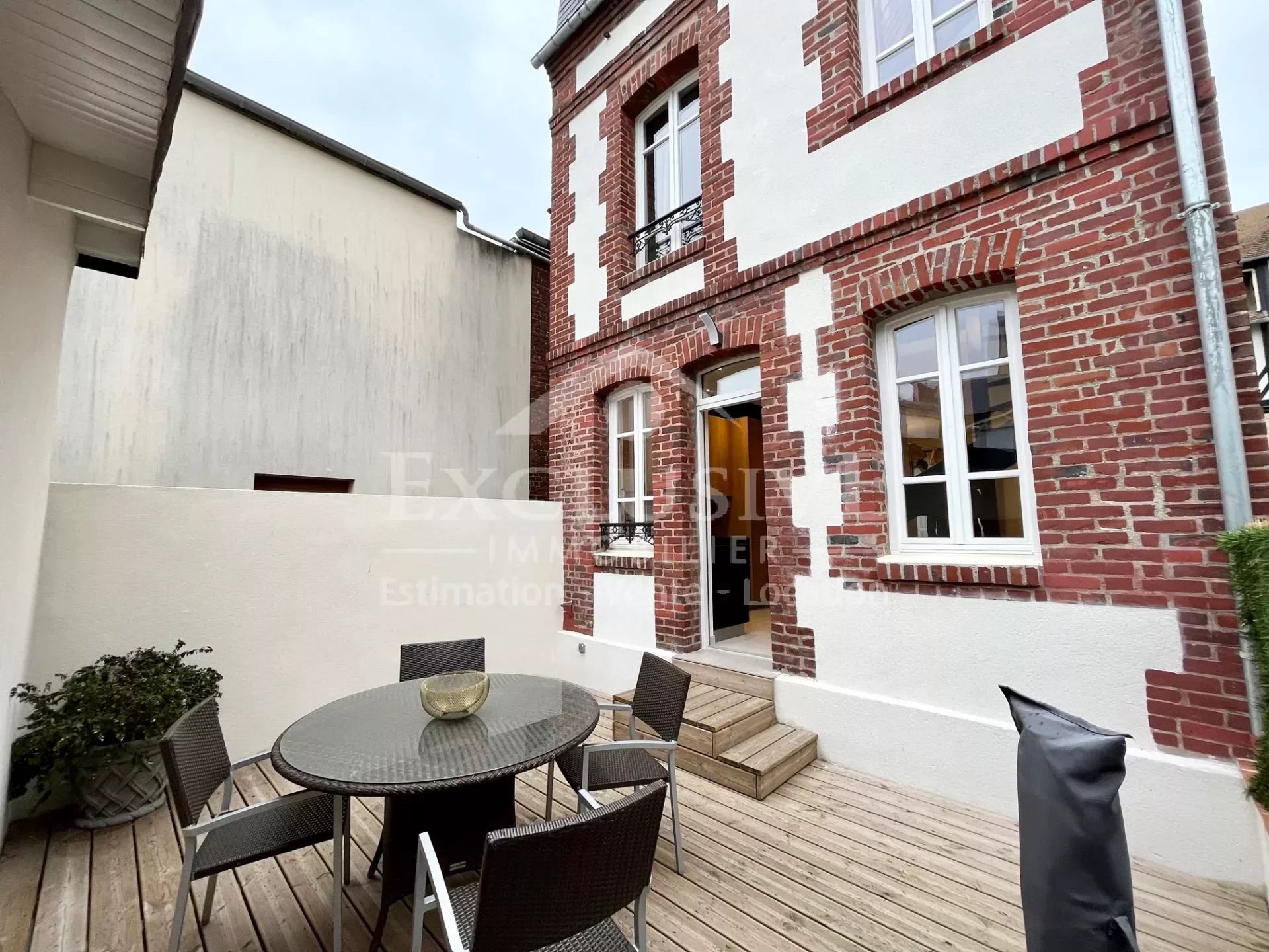 MAISON DEAUVILLAISE avec TERRASSE