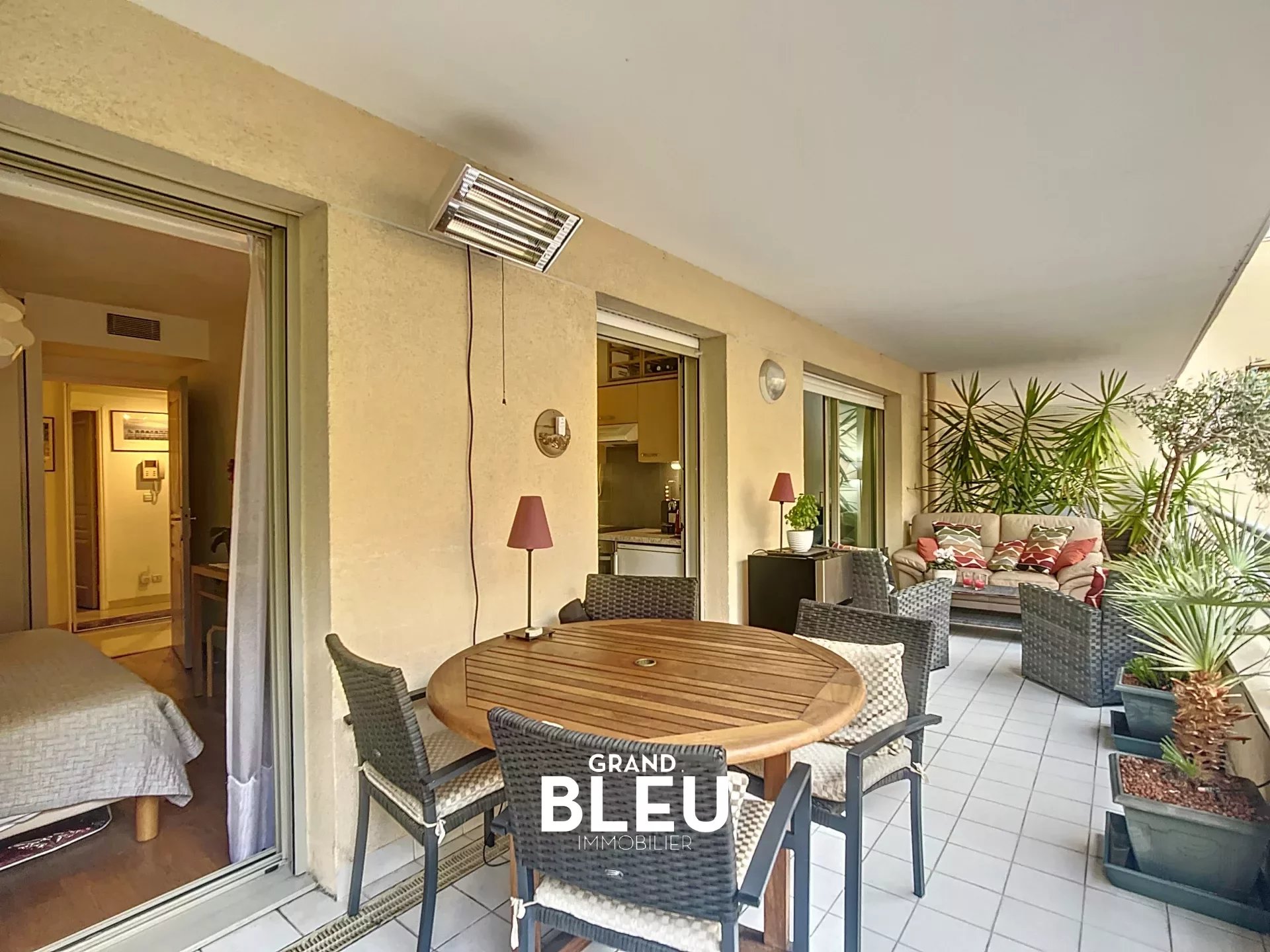 Vente Appartement 45m² 2 Pièces à Nice (06000) - Grand Bleu Immobilier Collines