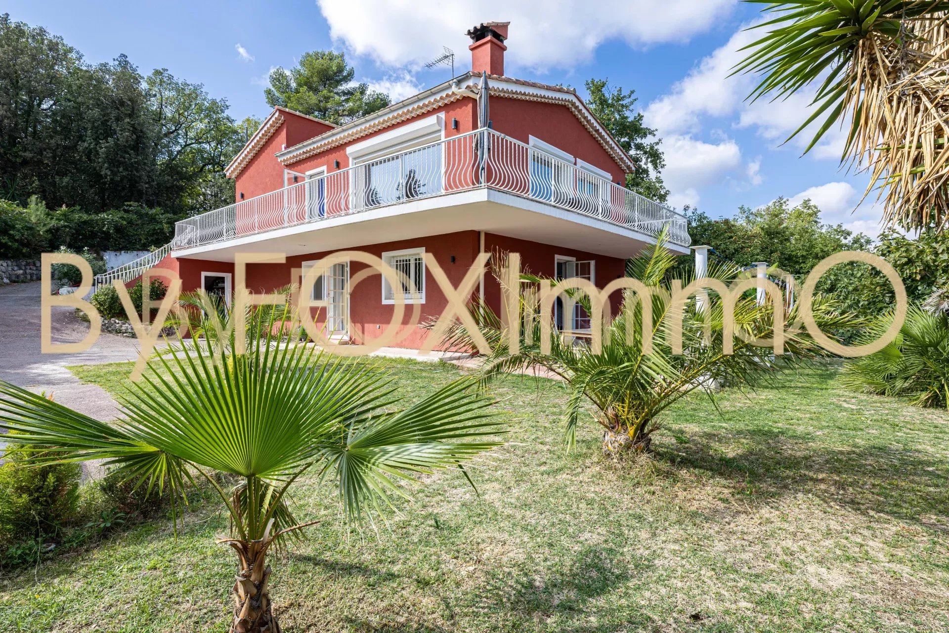 Villa Individuelle d'Exception avec Vue Mer et Piscine, Proche Centre Ville de Roquefort