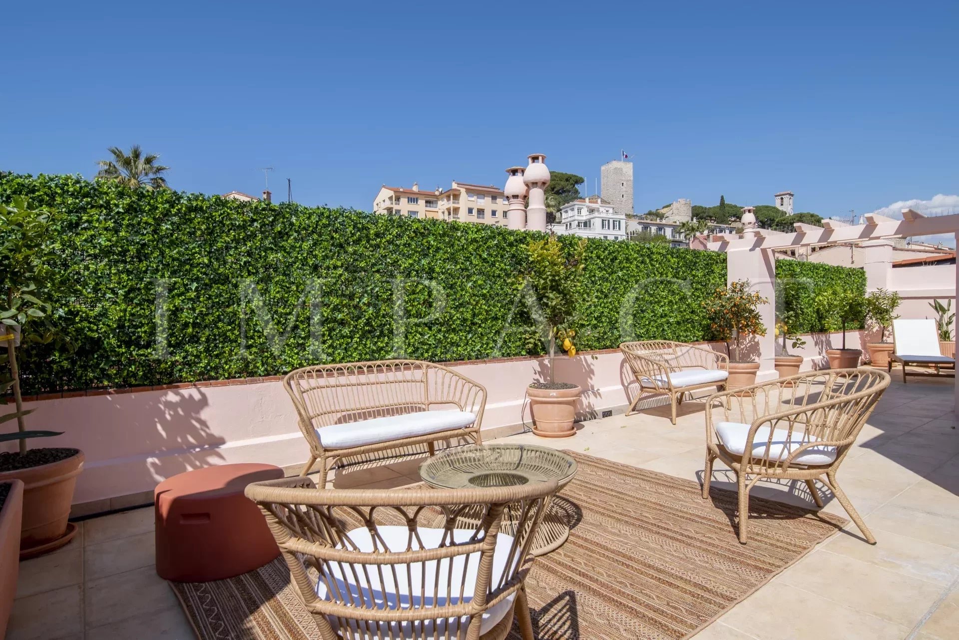 Cannes Vieux-Port sea view penthouse for rent
