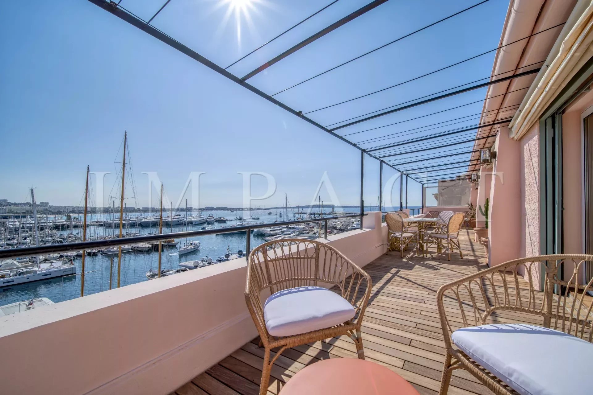Cannes Vieux-Port sea view penthouse for rent