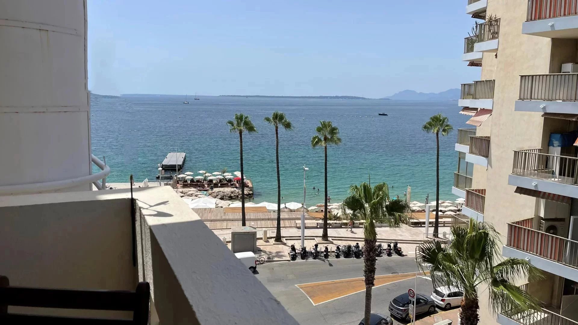 Appartement 3 pièces, terrasse vue mer, emplacement idéal, Juan-les-Pins