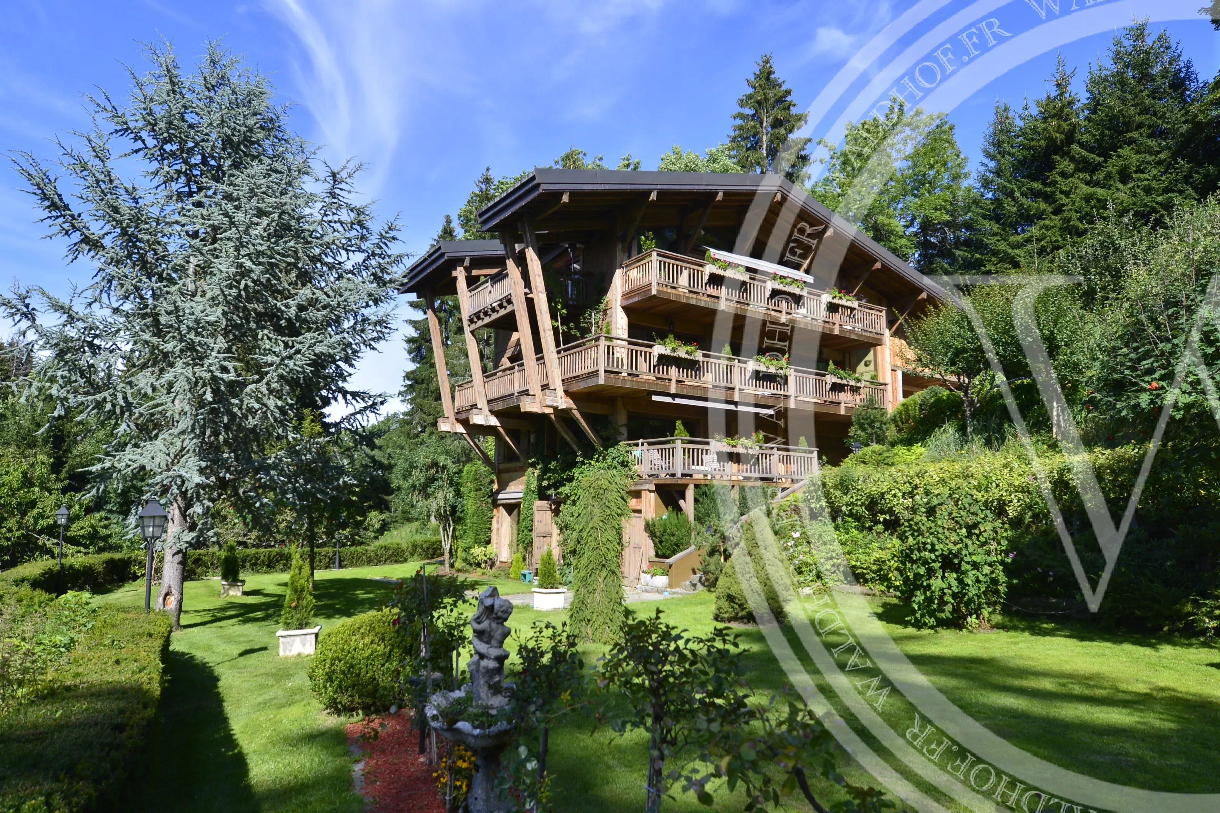 Unique 6 bedroom ski in/out chalet in Megève on a plot of land of 3900 m2