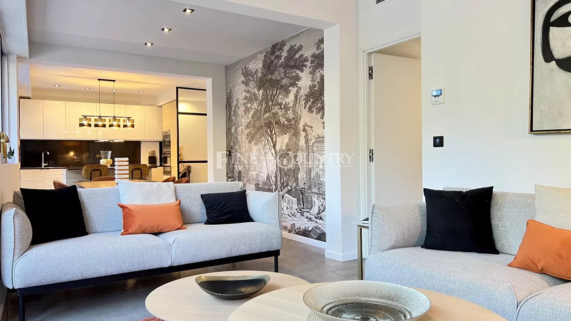 Apartment for sale in Cannes near center