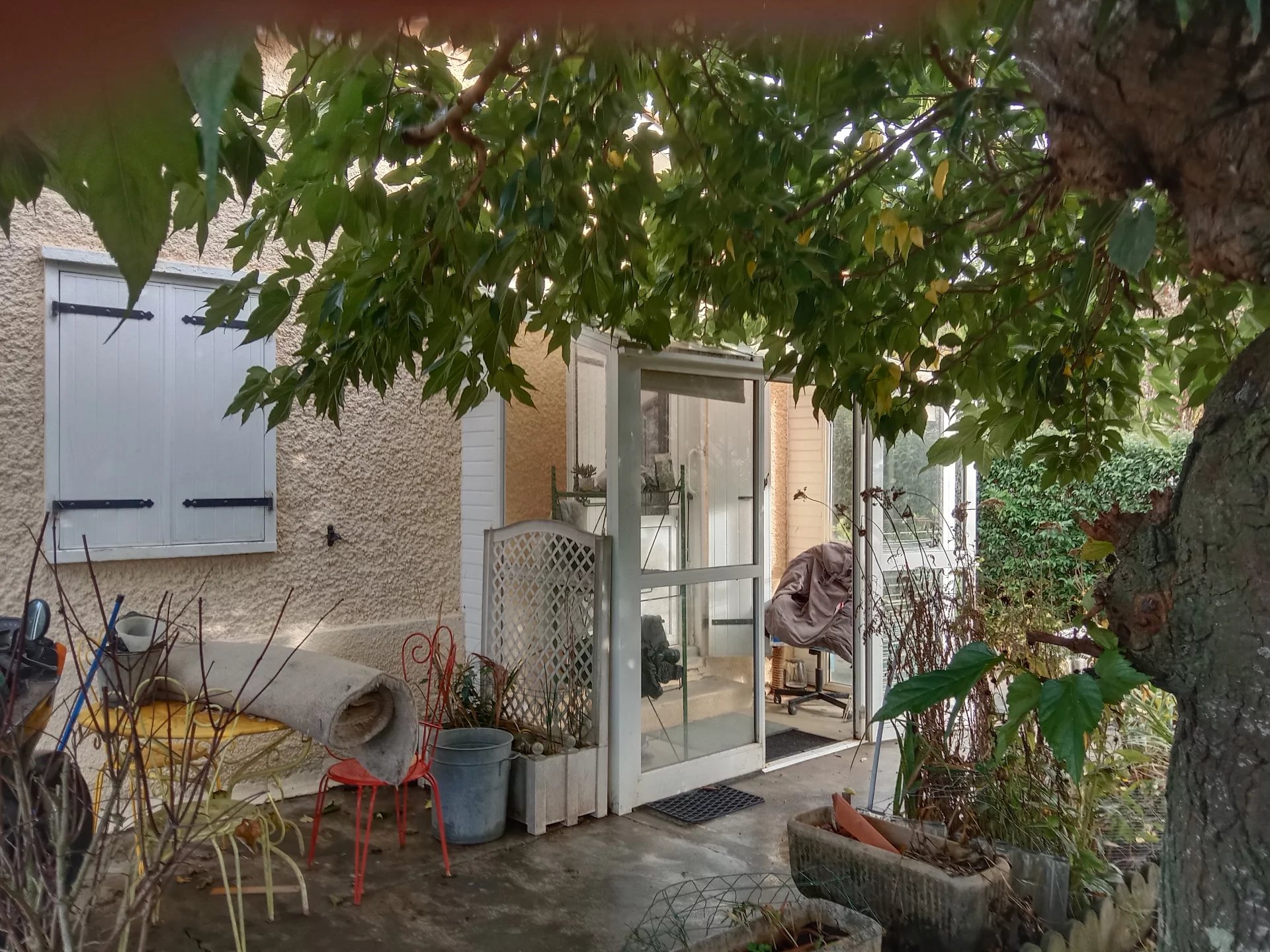 A St Sulpice/Lèze, petite maison sur 1672 m² de jardin