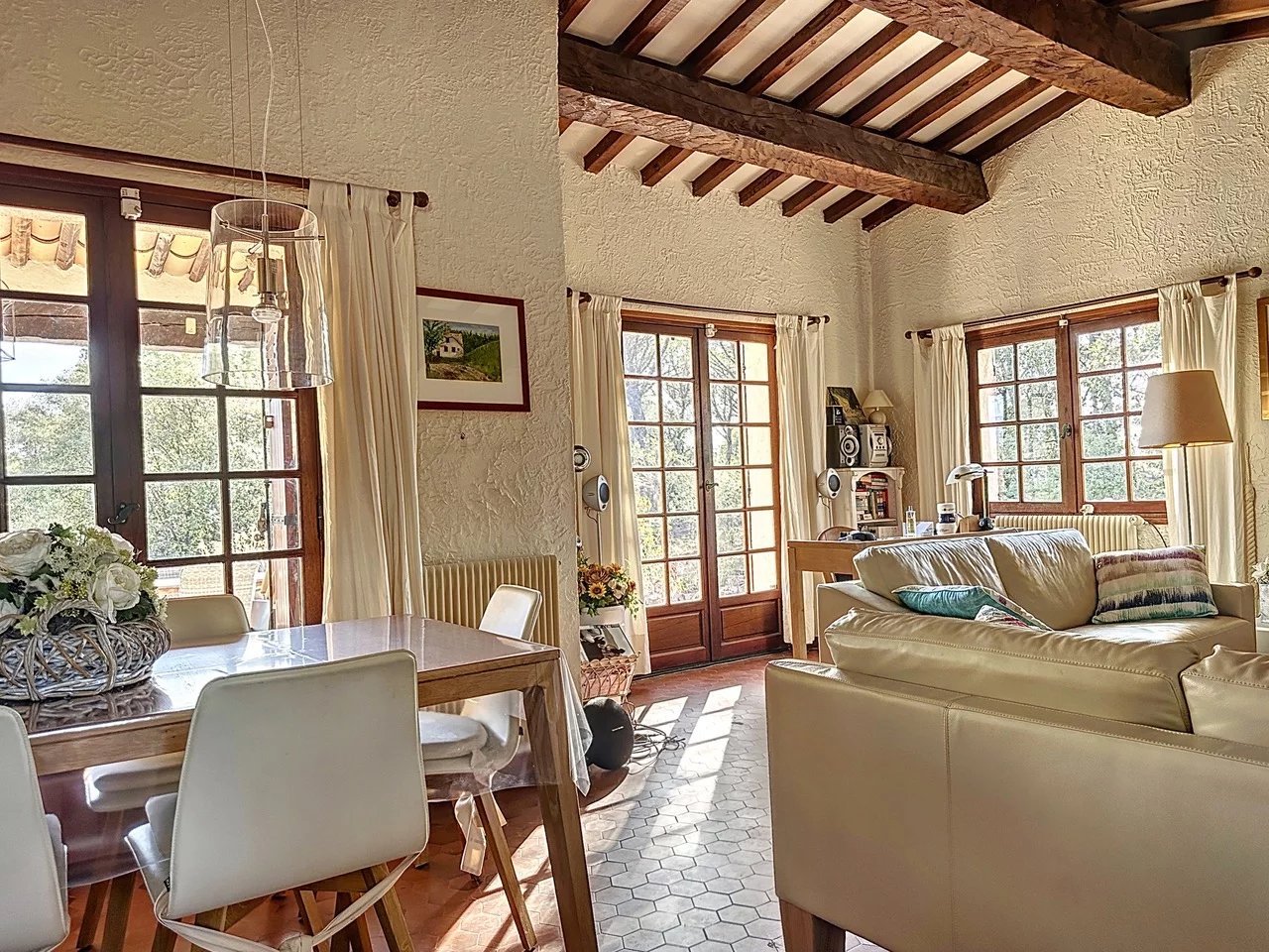 Cozy villa on magnificent grounds, half an hour from the coast