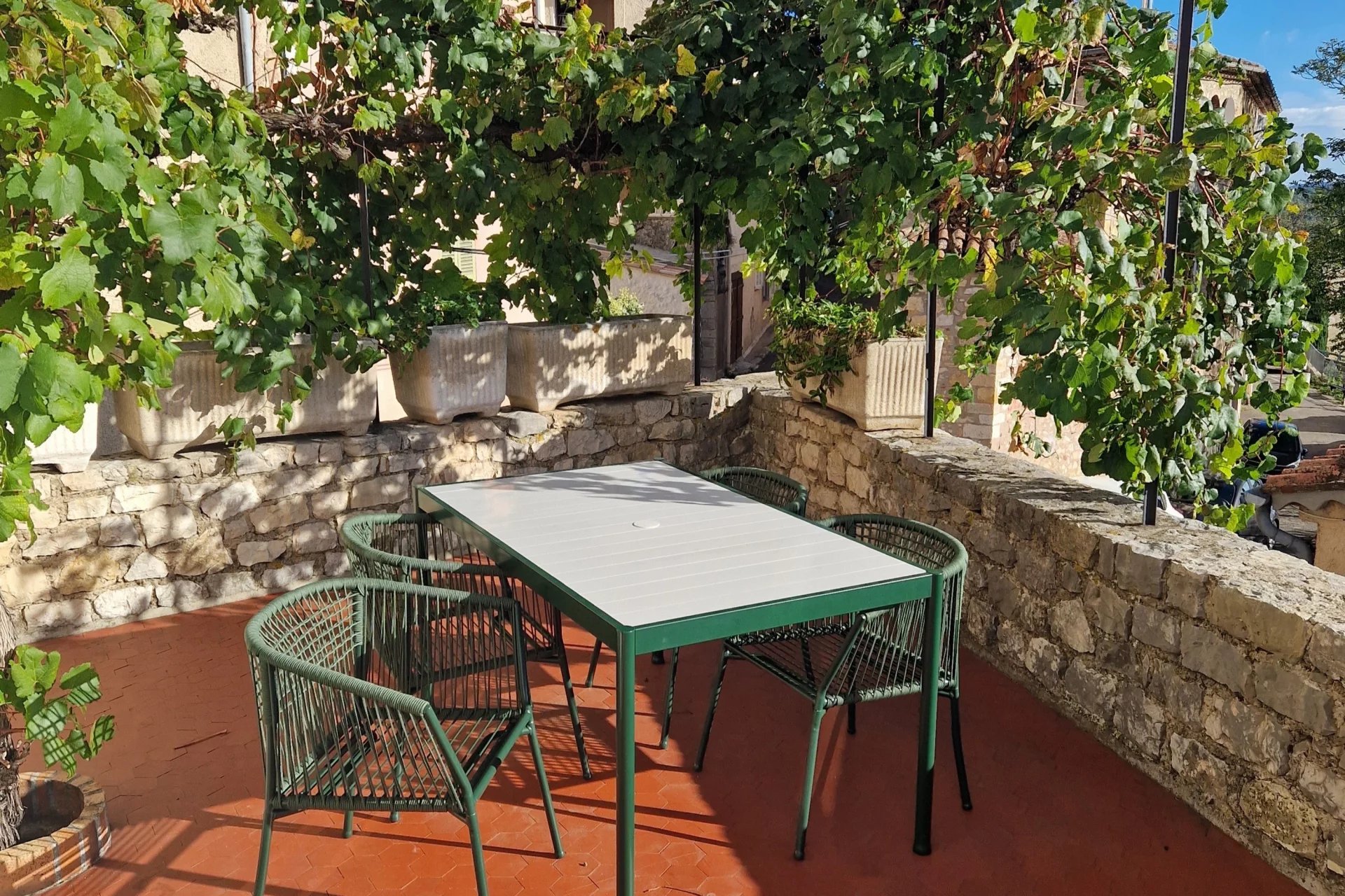 Village house with terrasse and view - Fayence