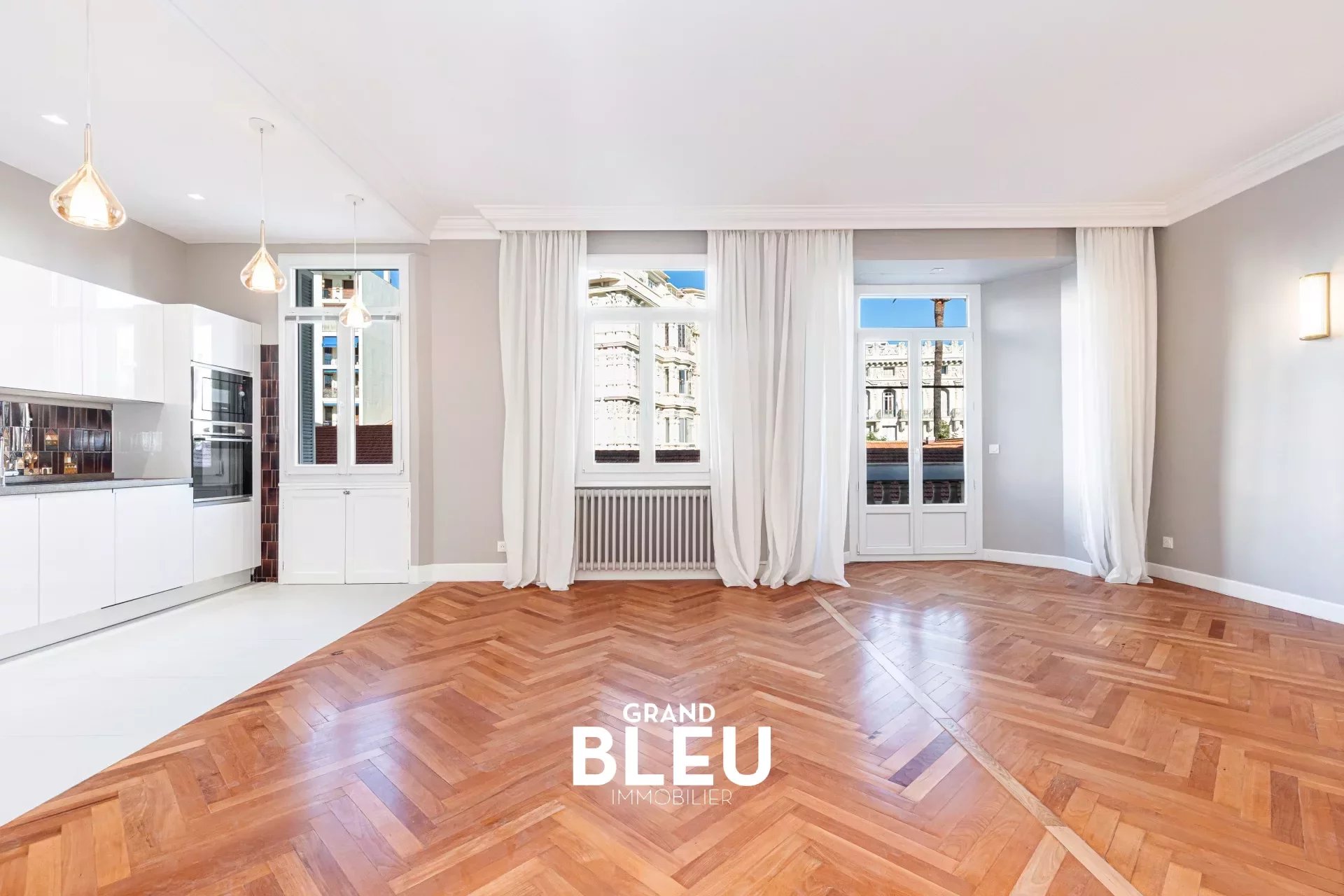 Vente Appartement 87m² 3 Pièces à Nice (06000) - Grand Bleu Immobilier Collines