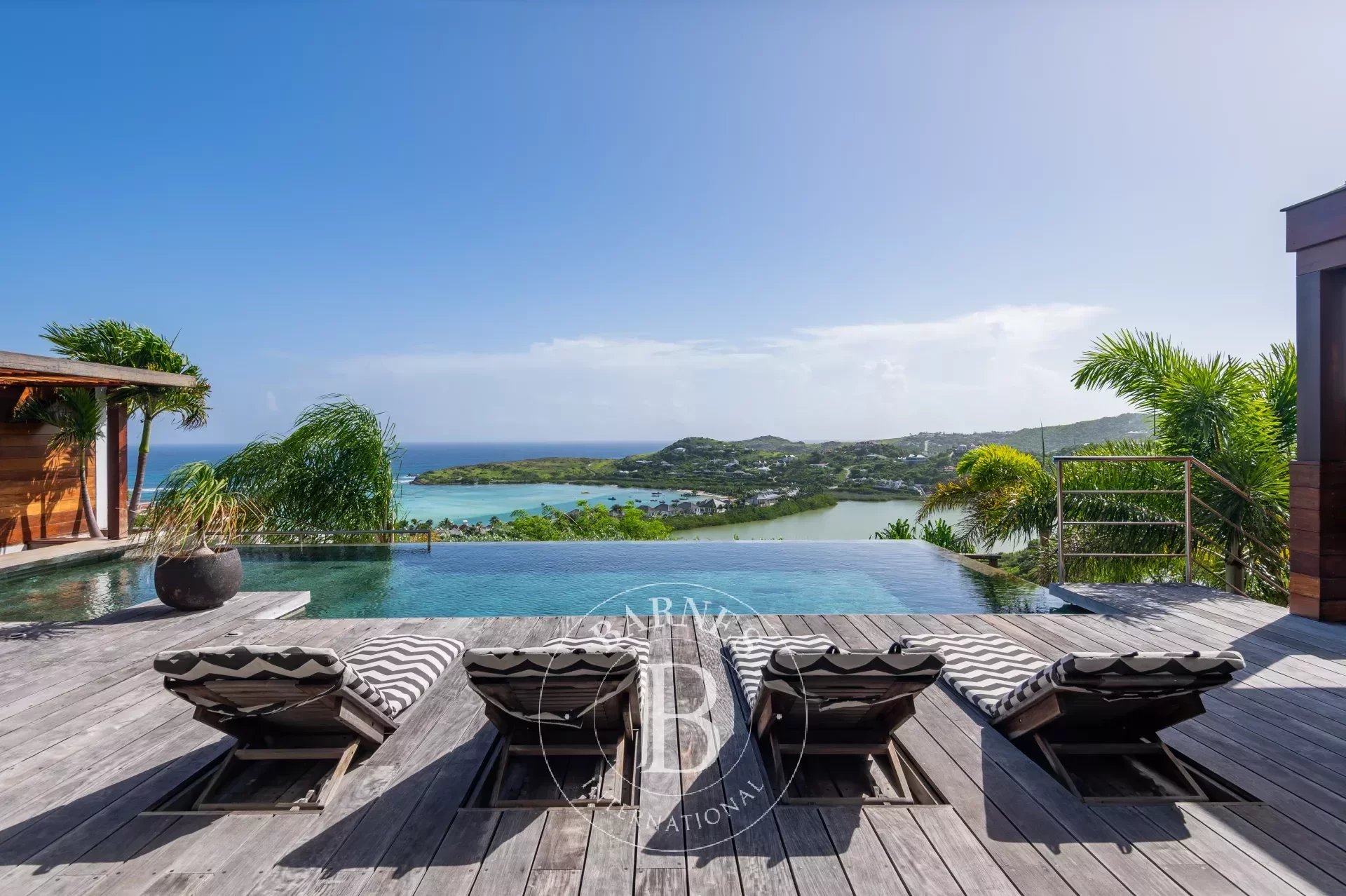 4 -Bedroom Villa in St.Barths - picture 2 title=