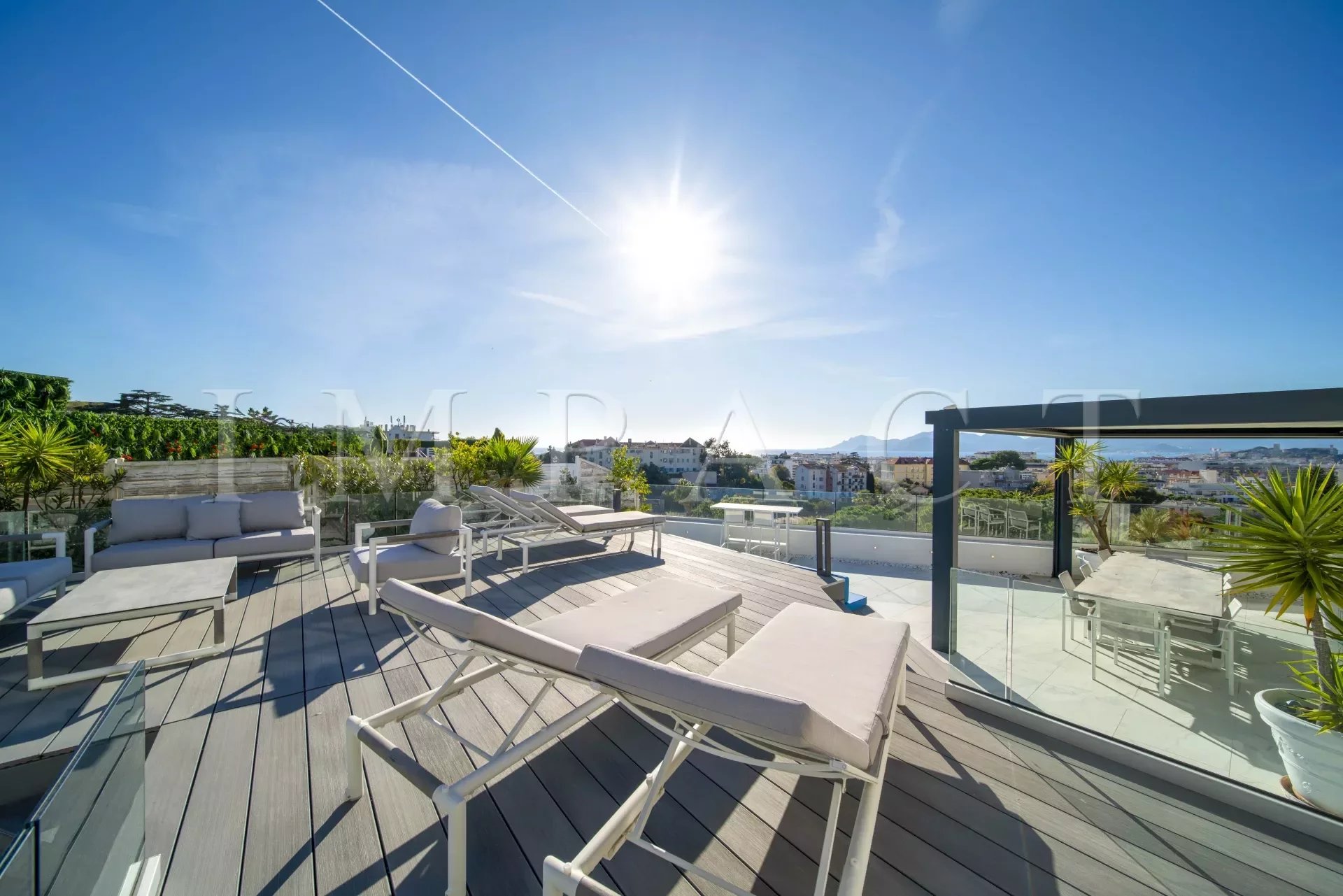 Cannes Luxueux appartement vue mer à louer