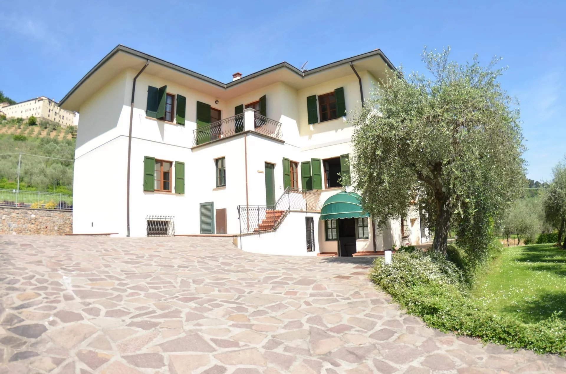 ITALY,  TUSCANY, San Lorenzo A VACCOLI (LUCCA) APARTMENT IN VILLA WITH POOL, 8 PERSONS