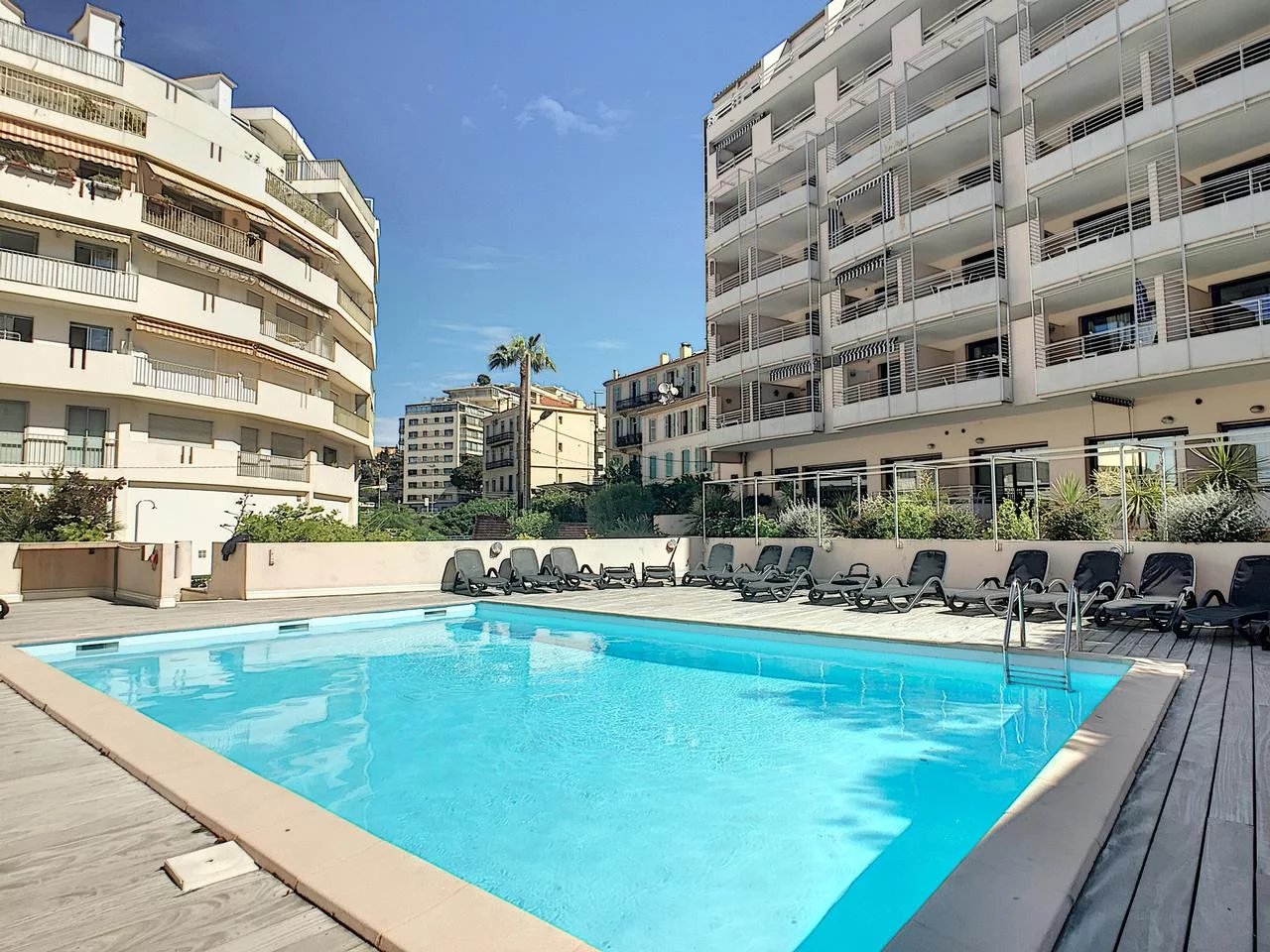 Affitto stagionale Appartamento Cannes Plages du midi