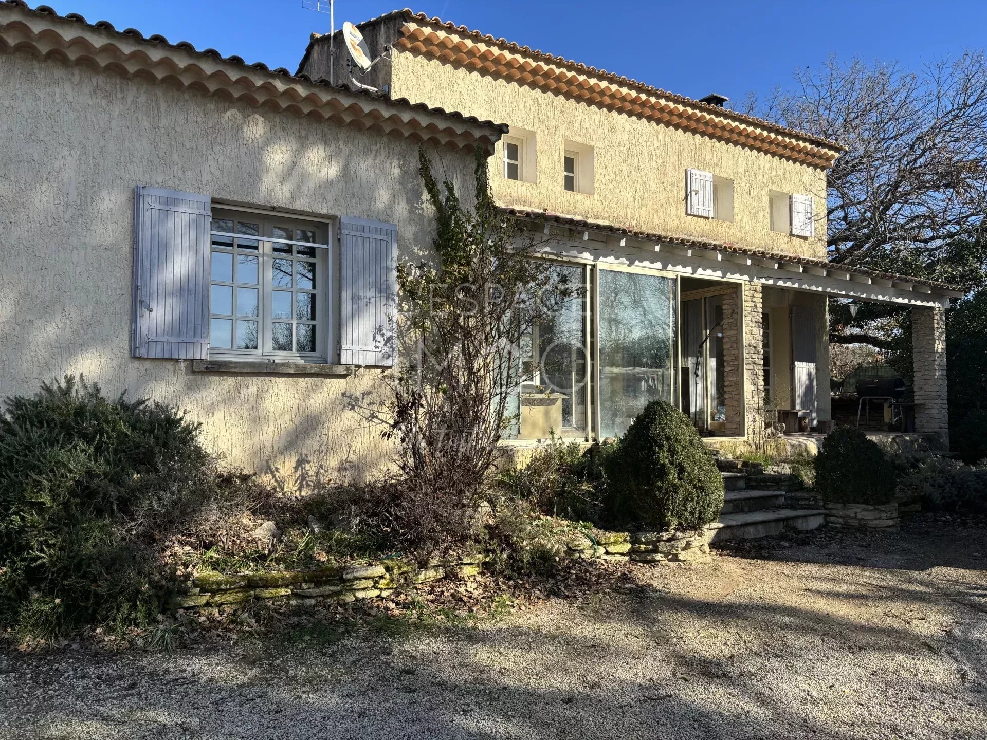 Vente Maison 125m² 4 Pièces à Cabrières-d'Avignon (84220) - L'Espace Immo