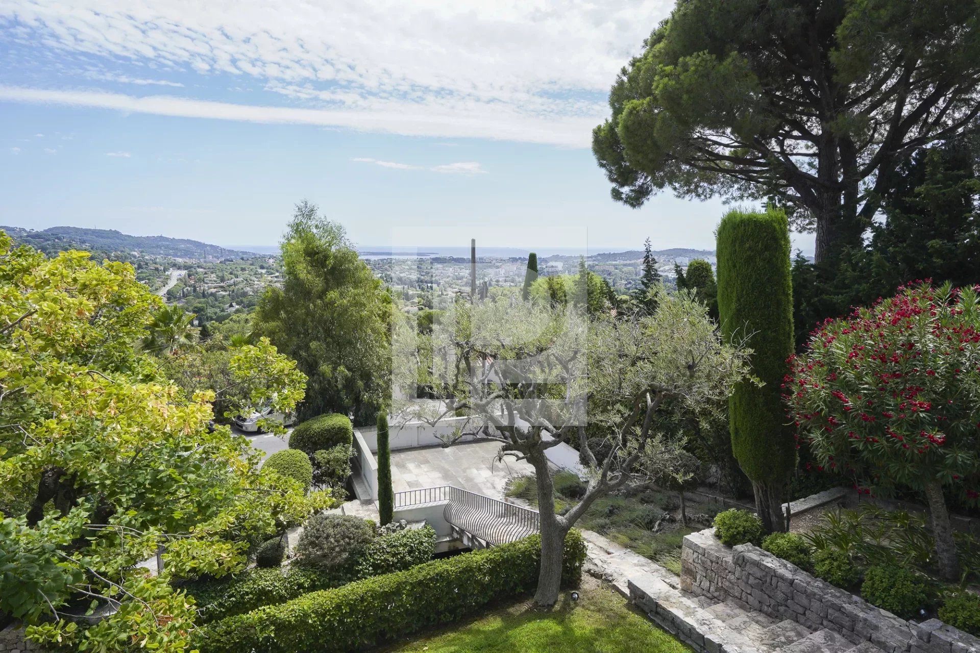 Mougins - Emplacement n°1