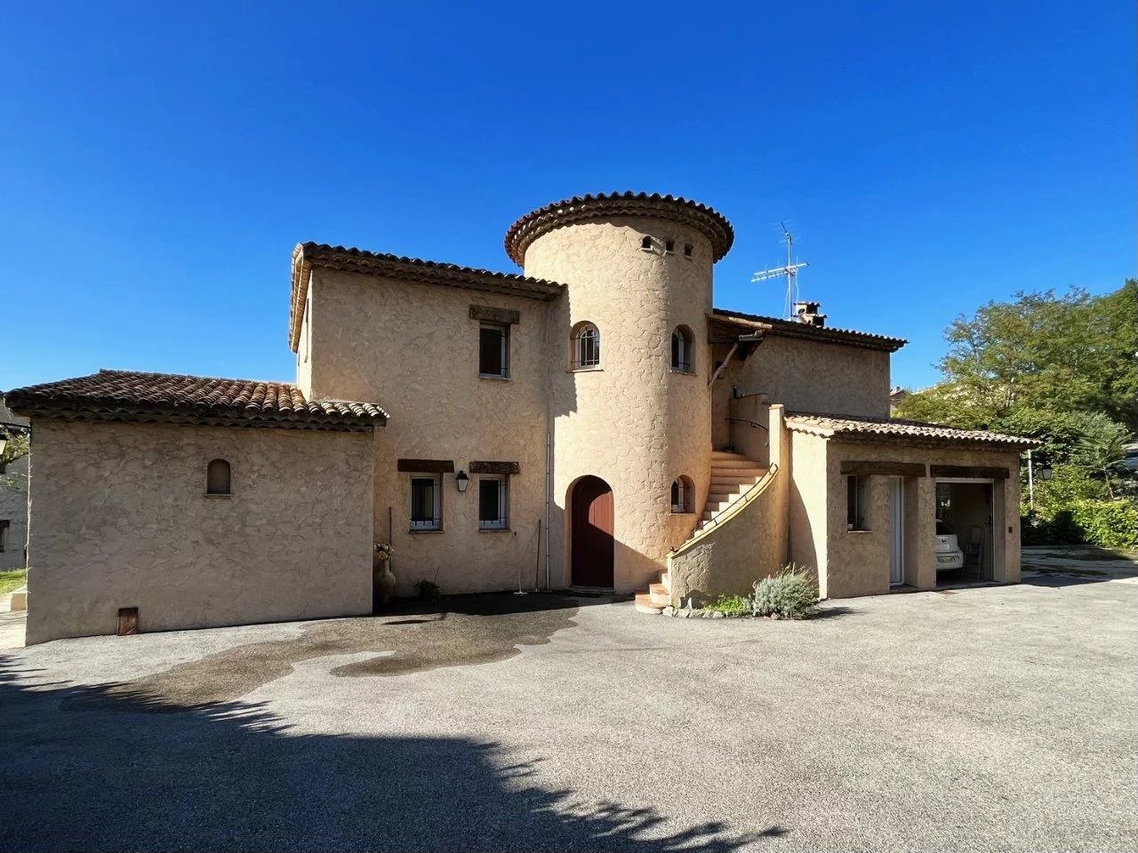 BAISSE DE PRIX-Grasse villa provençale à vendre