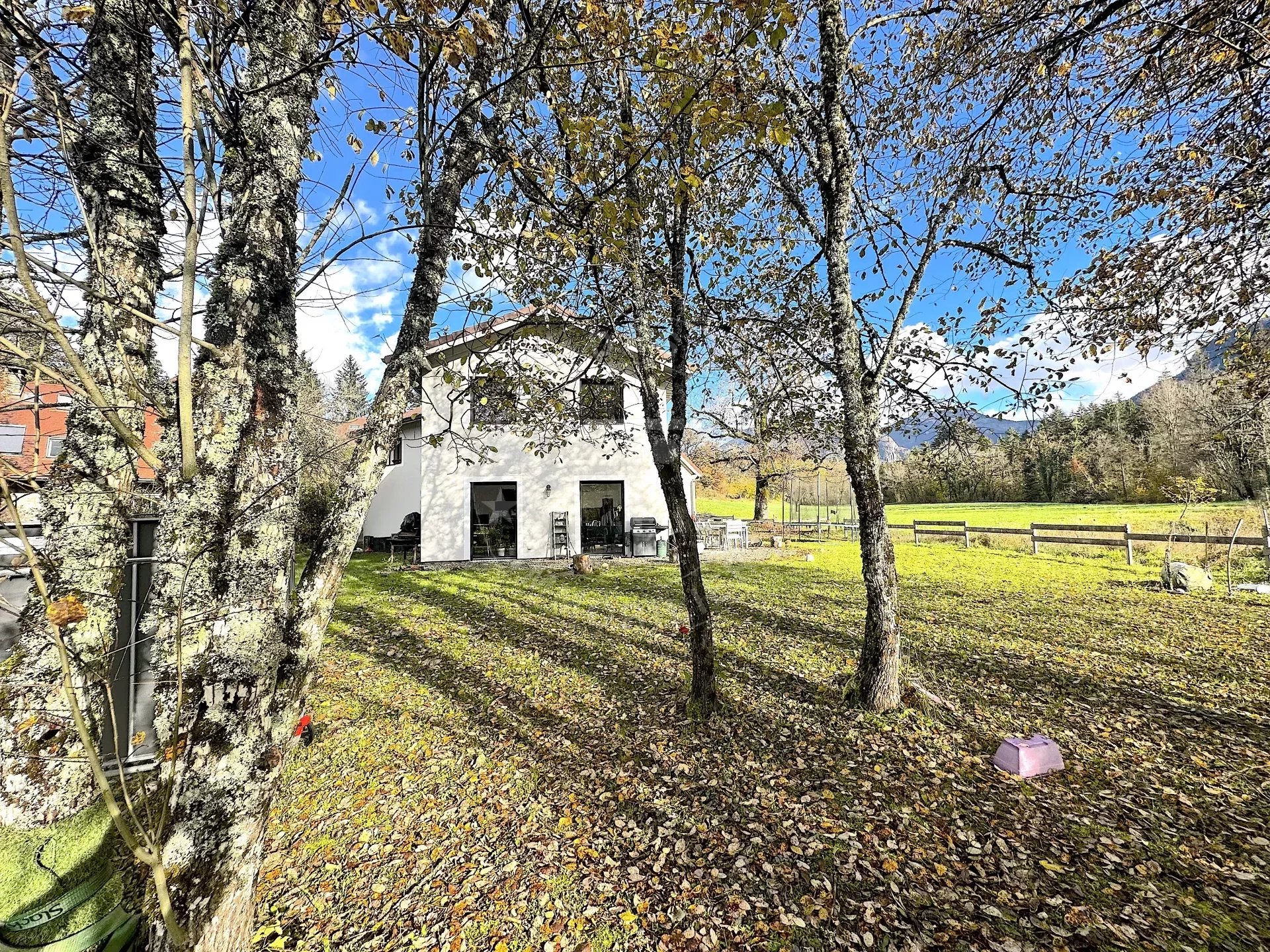 Thorens-Glières, superbe villa récente à vendre
