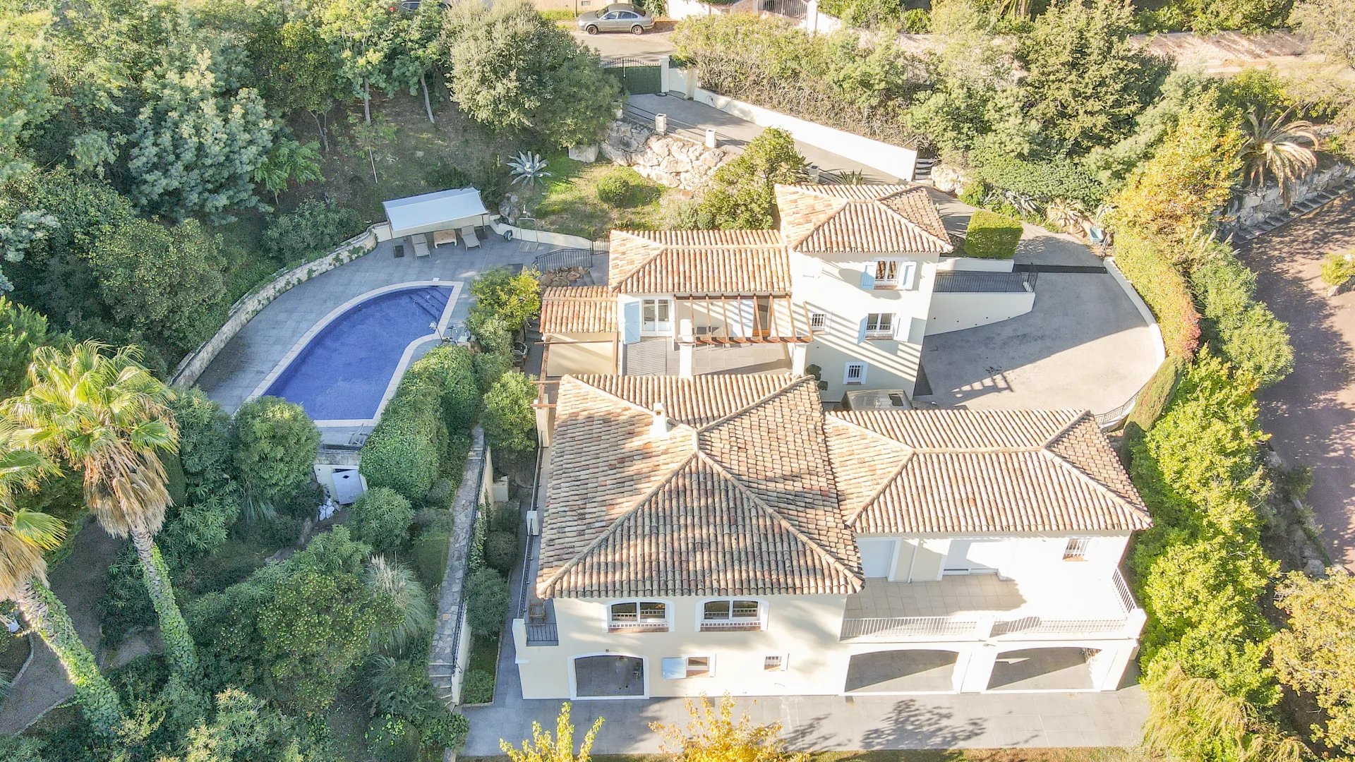 Prachtige Villa met Panoramisch Uitzicht op de Baai van Cannes