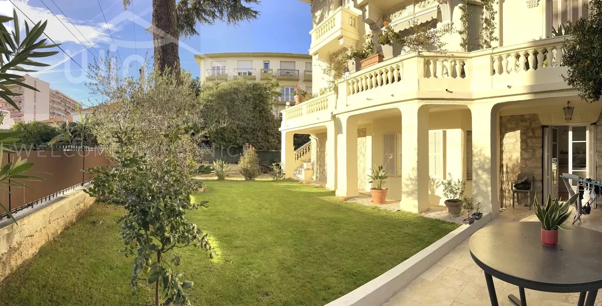 Appartement de villa 135m2  rez de jardin Nice