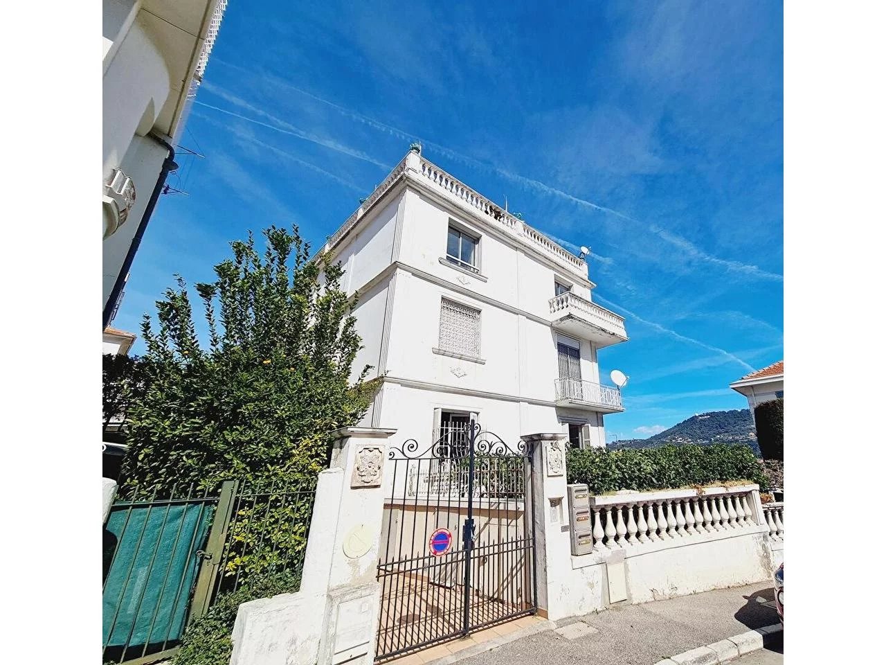 Appartement  4 Rooms 82.65m2  for sale   429 000 €