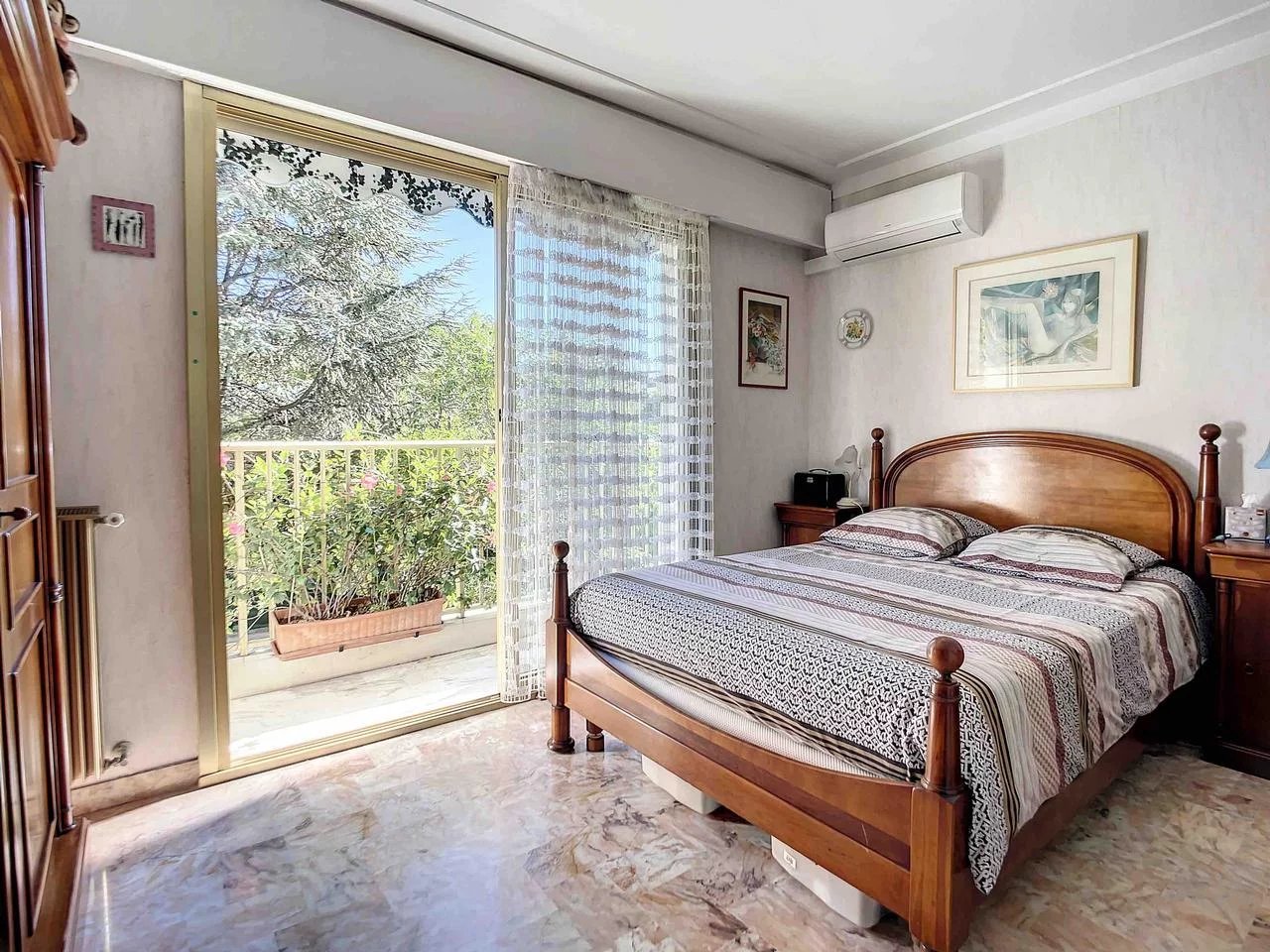 Elegant One Bedroom Apartment in Cimiez