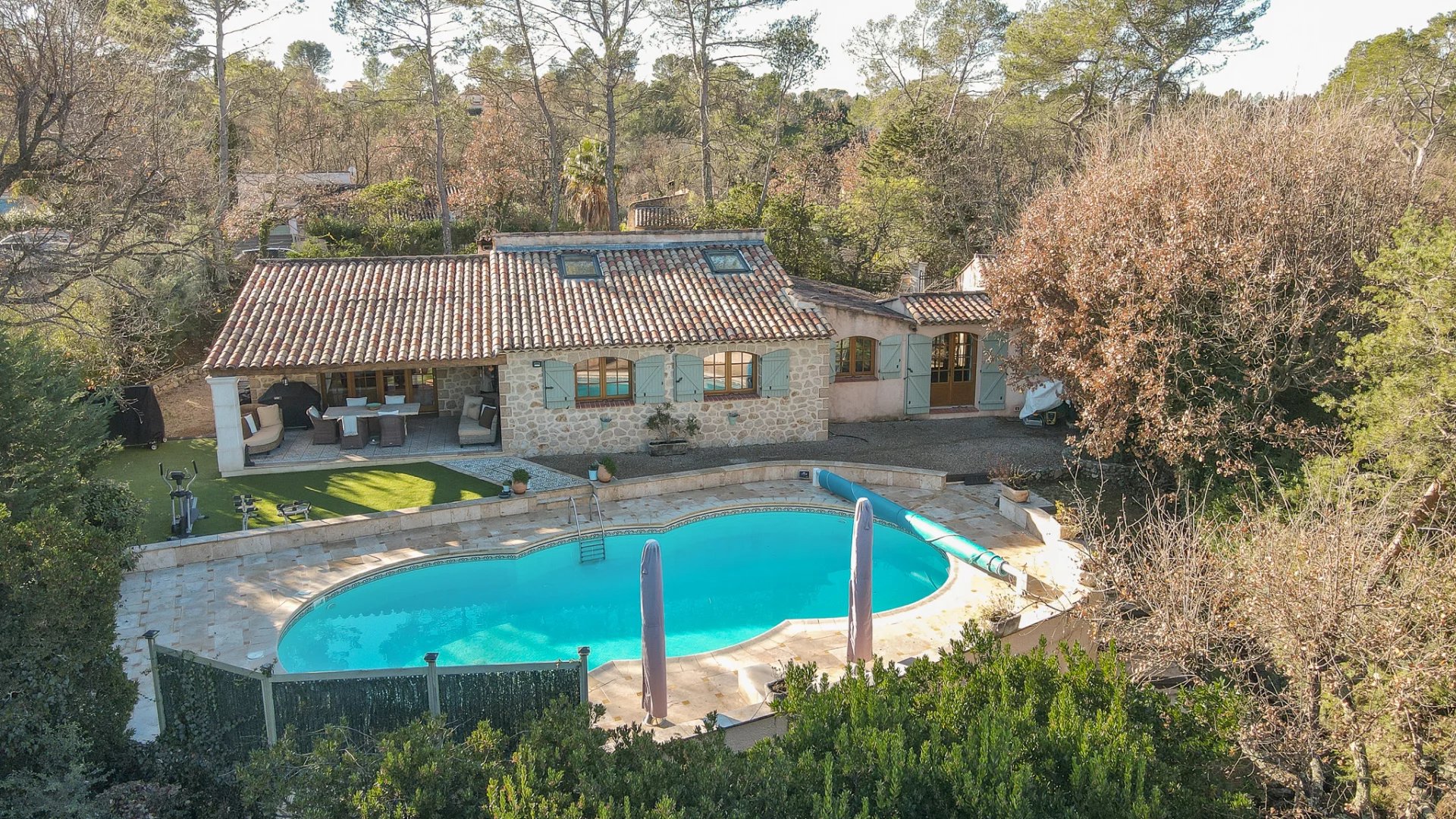 beautiful single story villa with pool