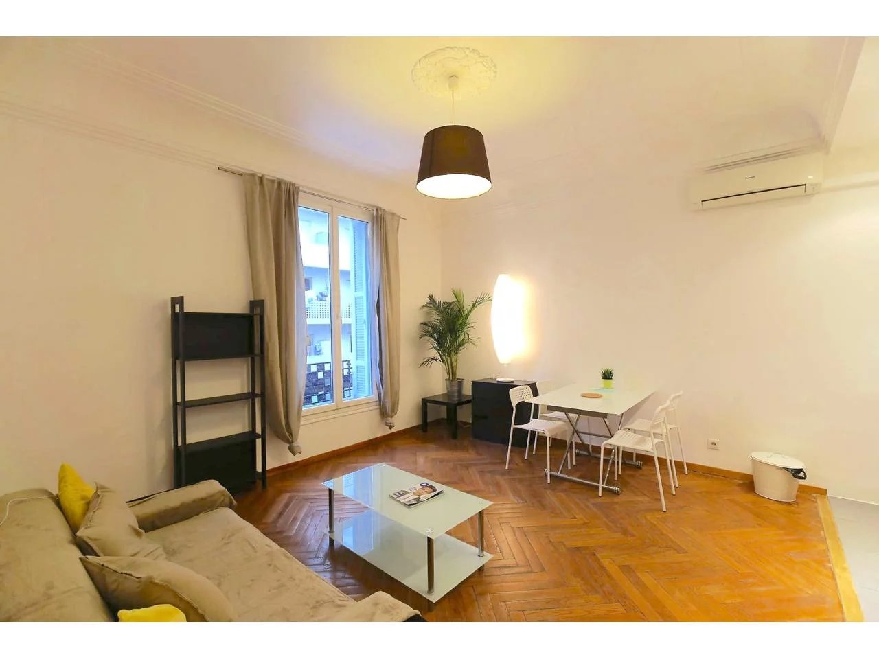 Appartement  2 Rooms 33.05m2  for sale   215 000 €