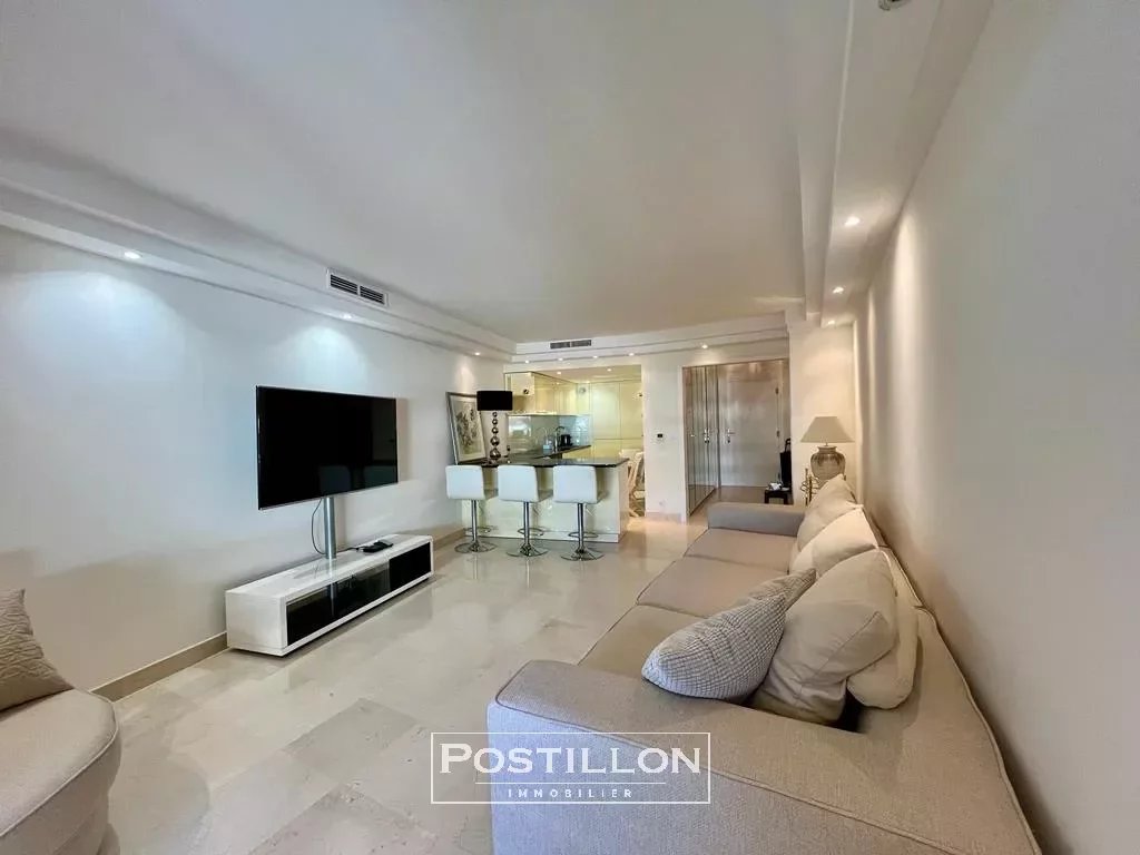 Vente Appartement 80m² 2 Pièces à Saint-Laurent-du-Var (06700) - Postillon Immobilier