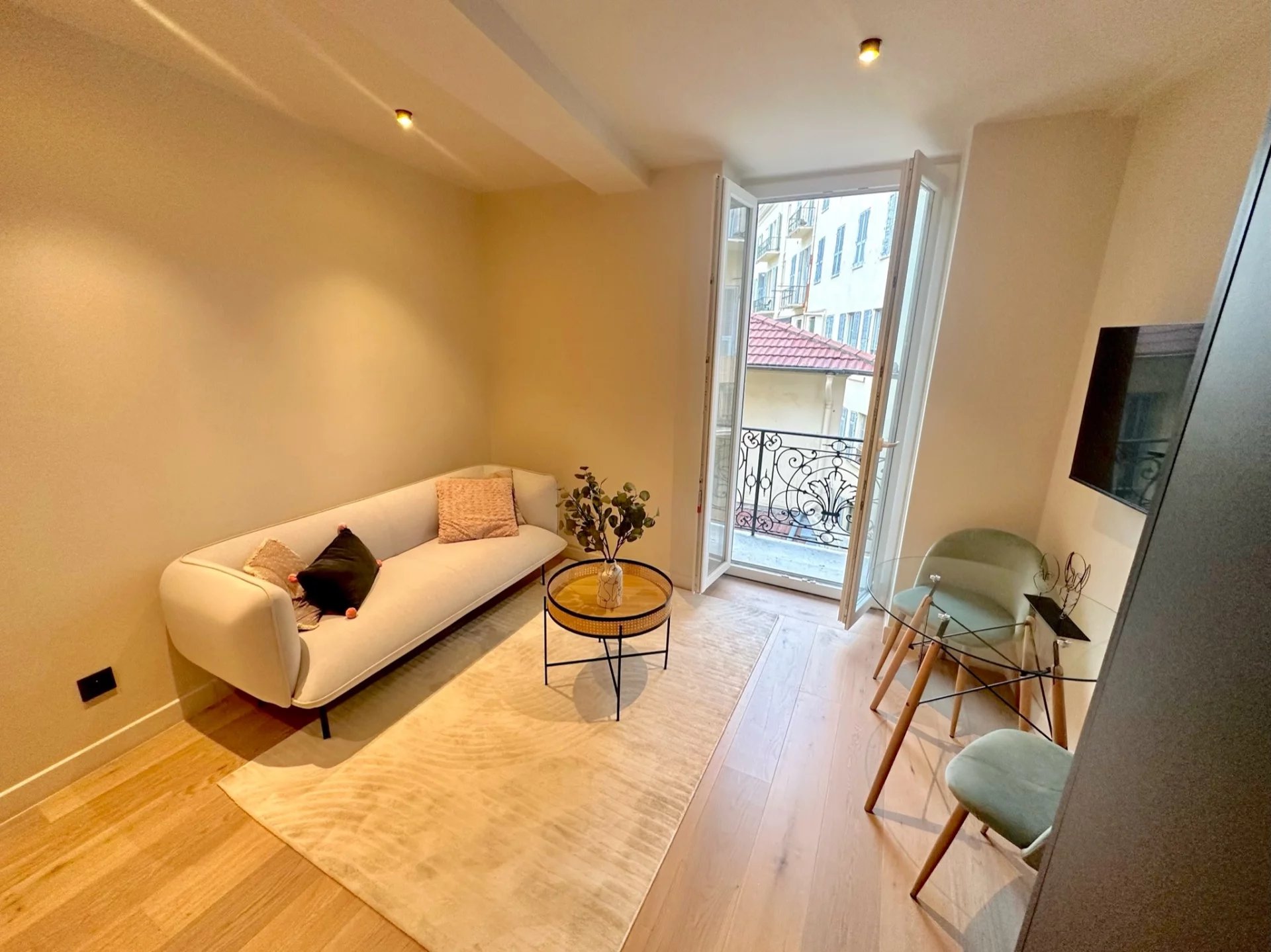 Vente Appartement 26m² 2 Pièces à Nice (06100) - CS Immobilier