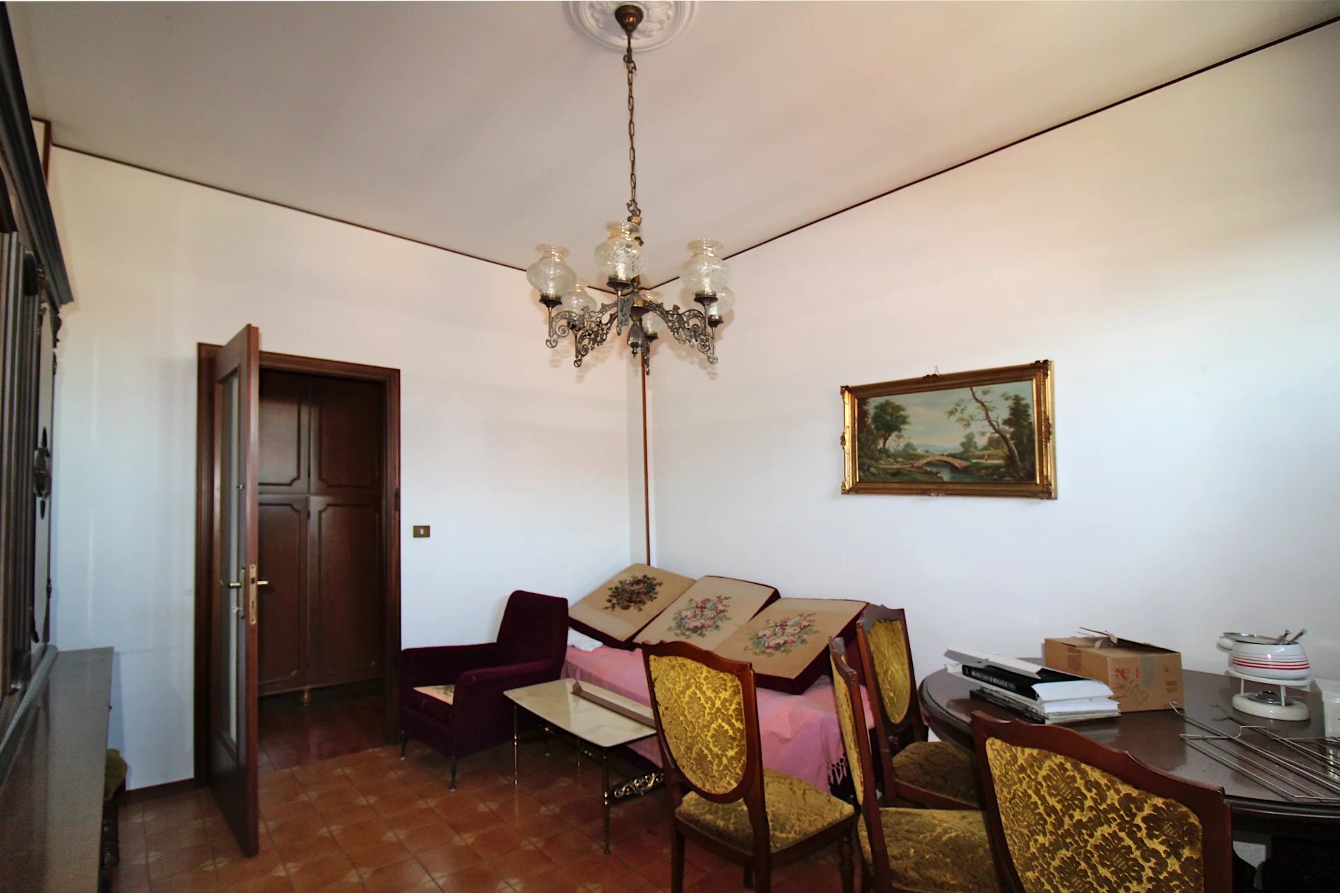 Affascinante appartamento nel cuore di San Damiano d'Asti con cantina e box auto