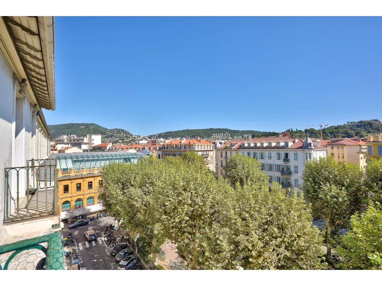 Appartement  3 Rooms 97.81m2  for sale   820 000 €
