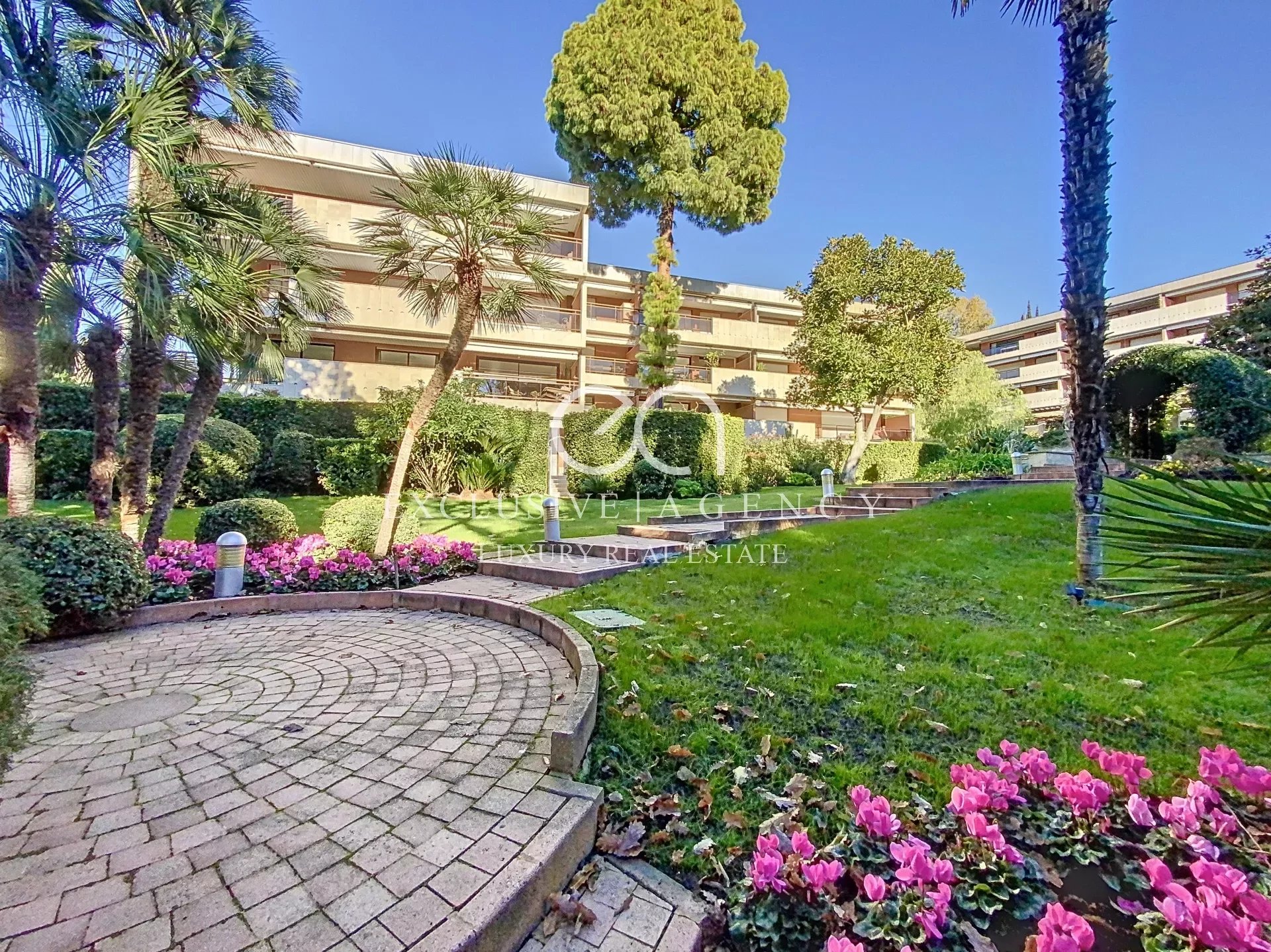 Cannes, basse Californie - Bright 3-room apartment of 82sqm in a prestigious residence