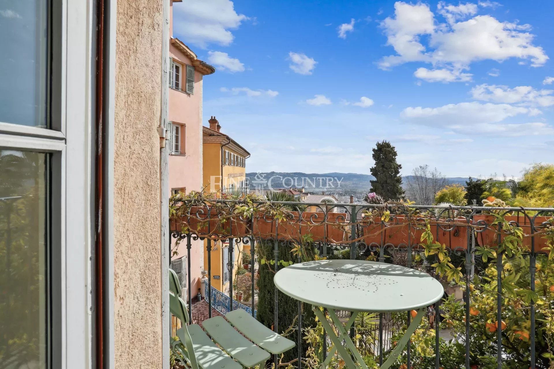 Photo of Charming apartment , Grasse, Garden and Sea View