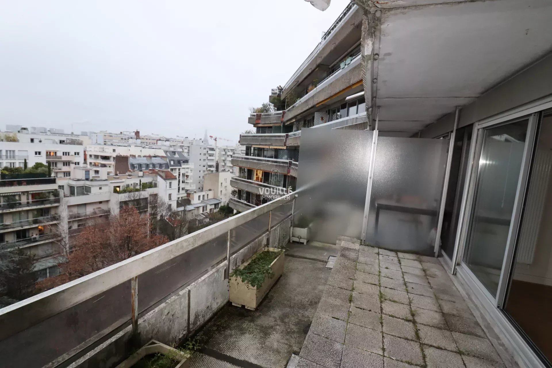 Grand studio 38,55 m2 avec terrasse - Paris 15 ème