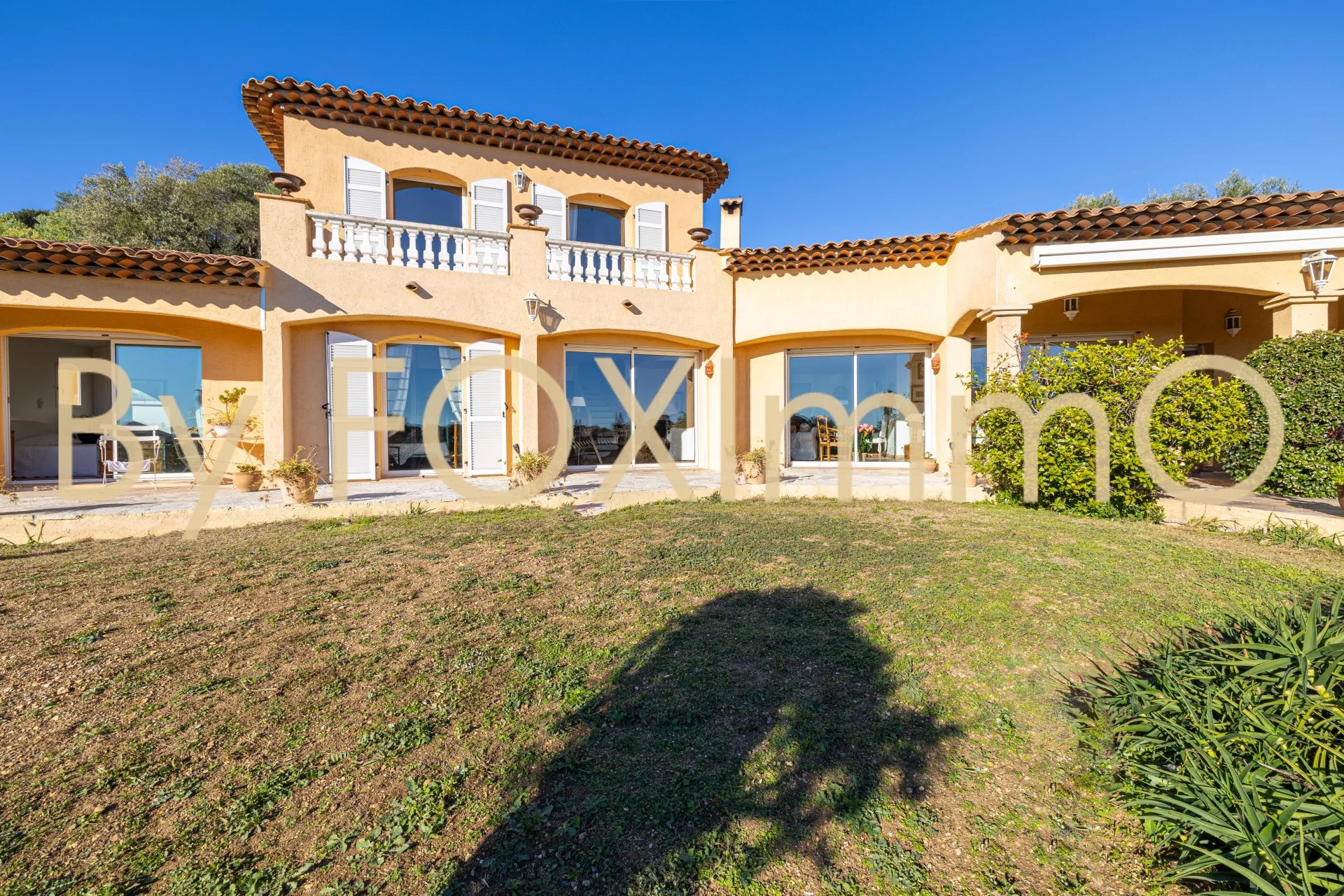Antibes Rastines, Luxury estate with low charges, Beautiful detached villa, recent, perfect condition, sea view, Absolute peace and quiet
