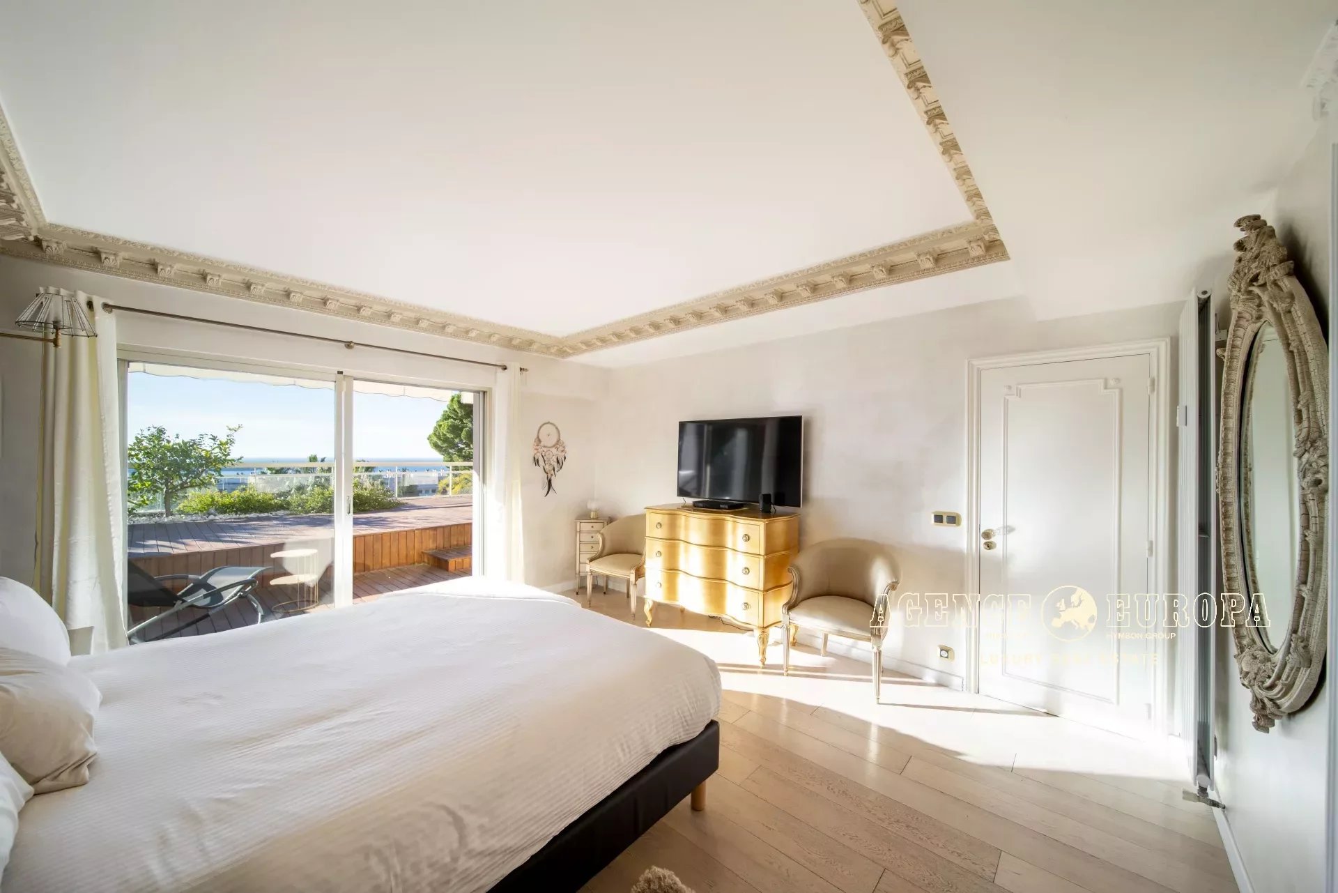 CANNES CALIFORNIE - LARGE APARTMENT ON THE GROUND FLOOR - SEA VIEW