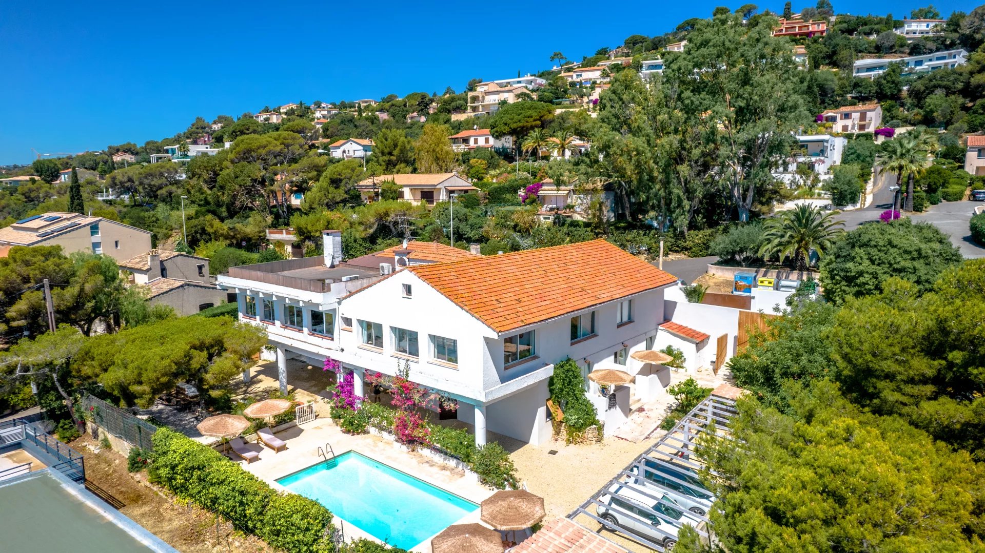 Impressive villa with sea views - Les Issambres