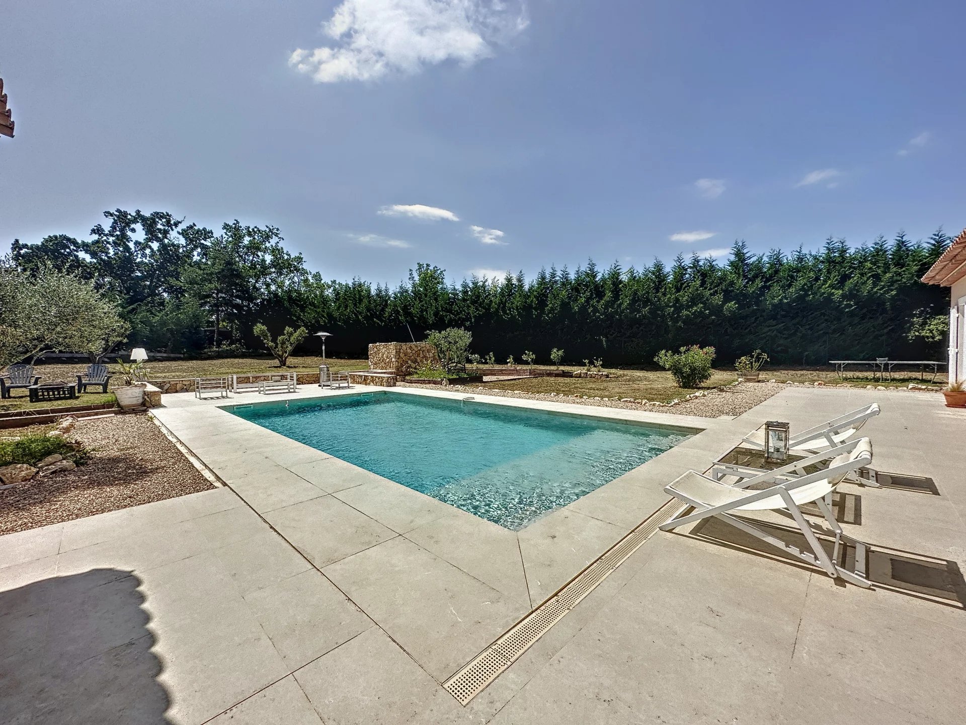 Quality villa with pool - Callian