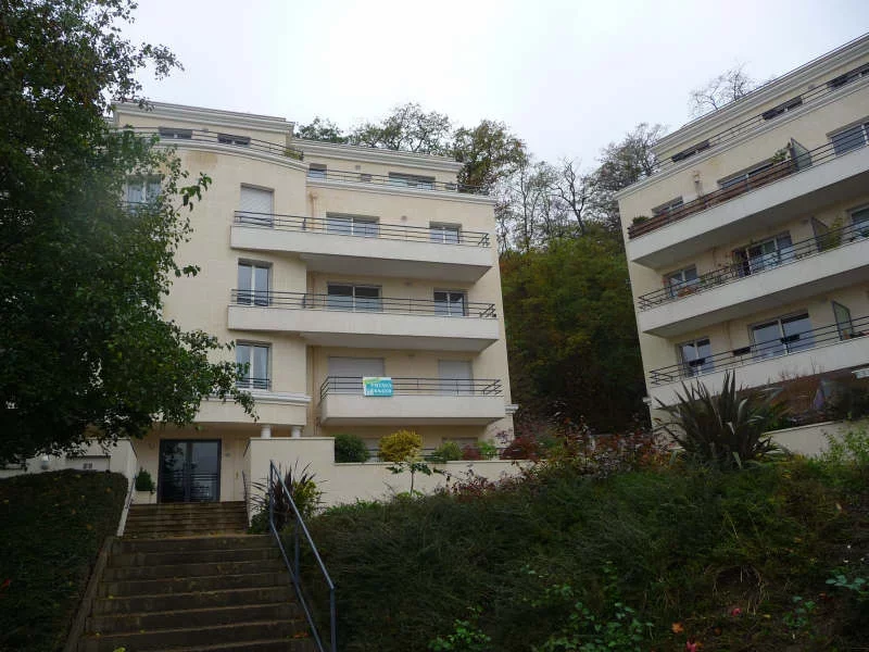 location-appartement-3-rooms-le-plessis-robinson-83865566