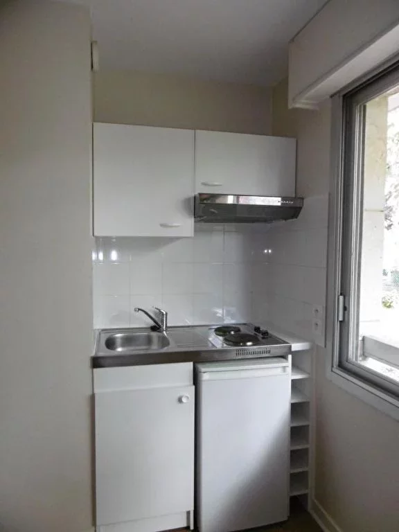 location-appartement-1-piece-chatenay-malabry-83867127