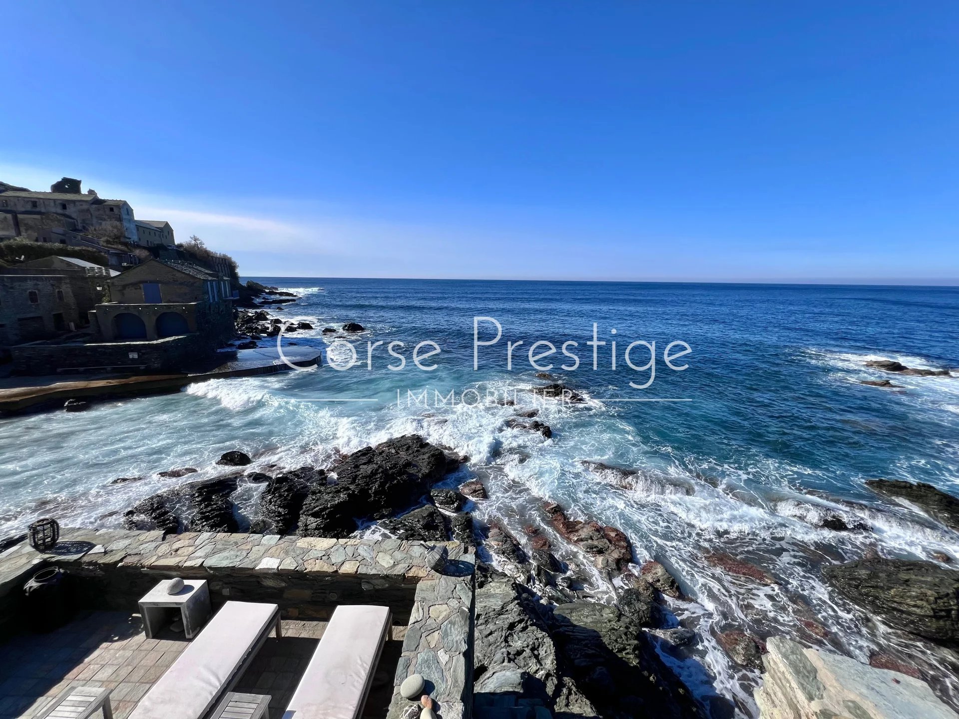 seaside retreat for sale in north corsica image1