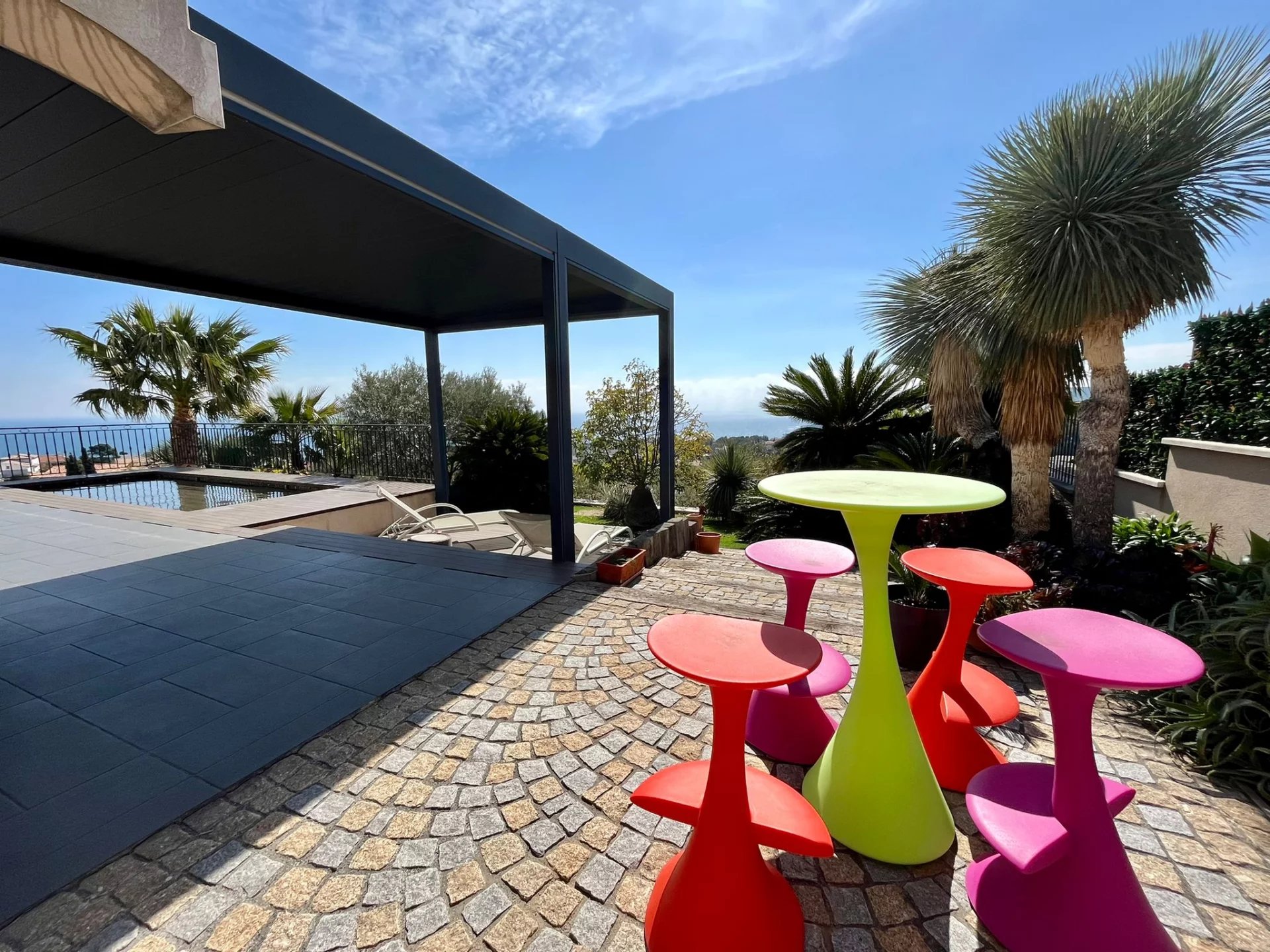 SEA VIEW MODERN VILLA WITH POOL LIMIT SAINT AYGULF AND LES ISSAMBRES