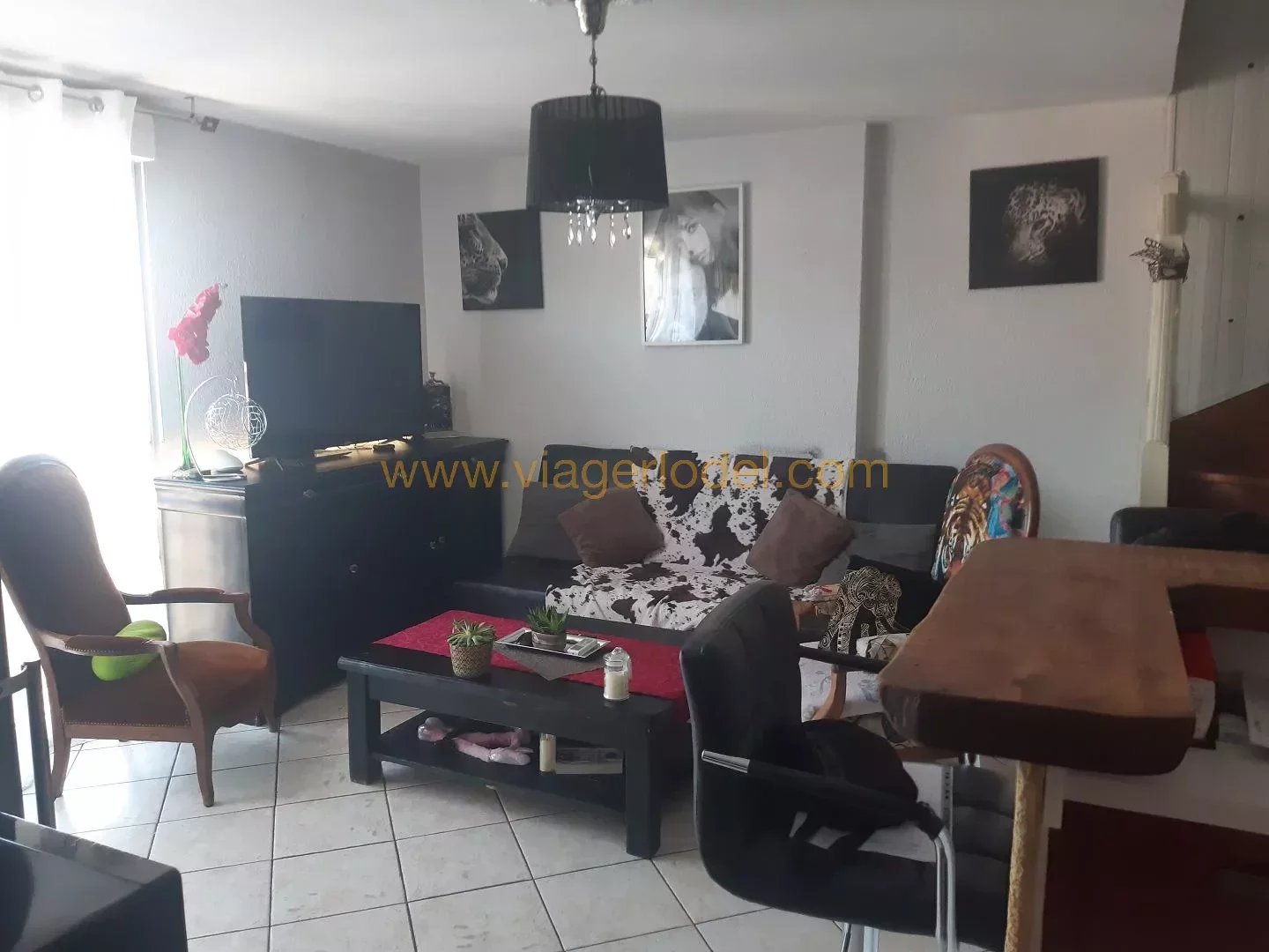 Ref.9325 - RENTED VIAGER : FREJUS between the Old Town and the beaches