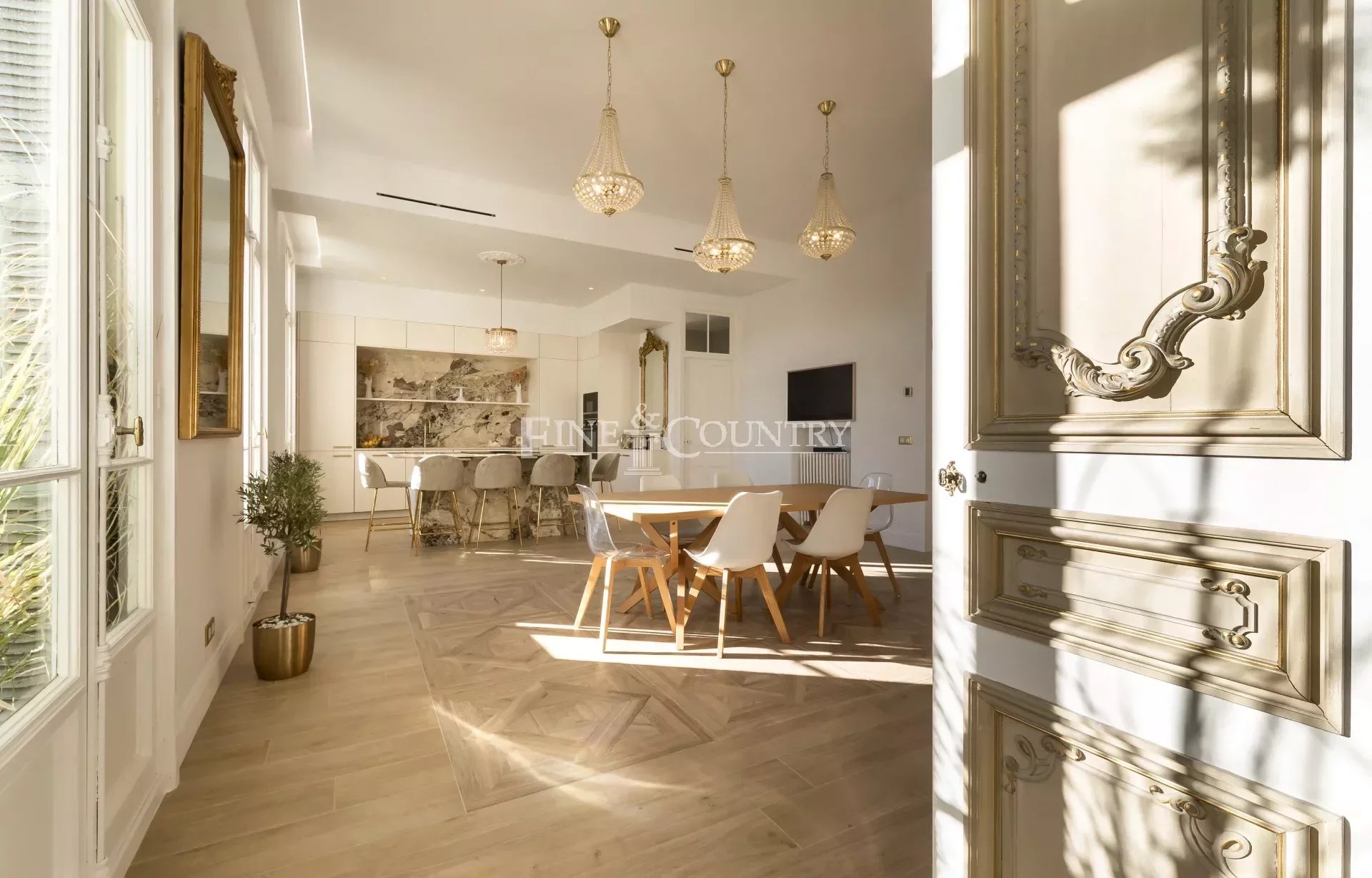Apartment for sale in Nice Cimiez Residential Sector