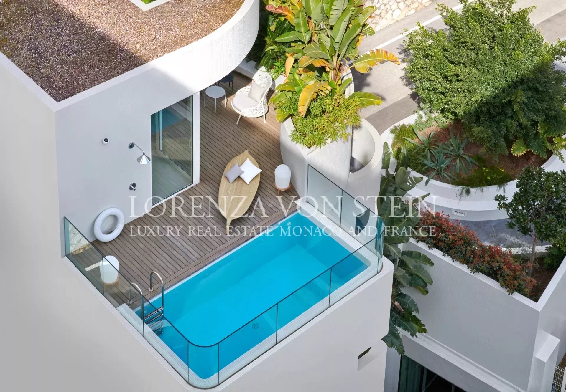 Sole Agent - Unique contemporary private villa